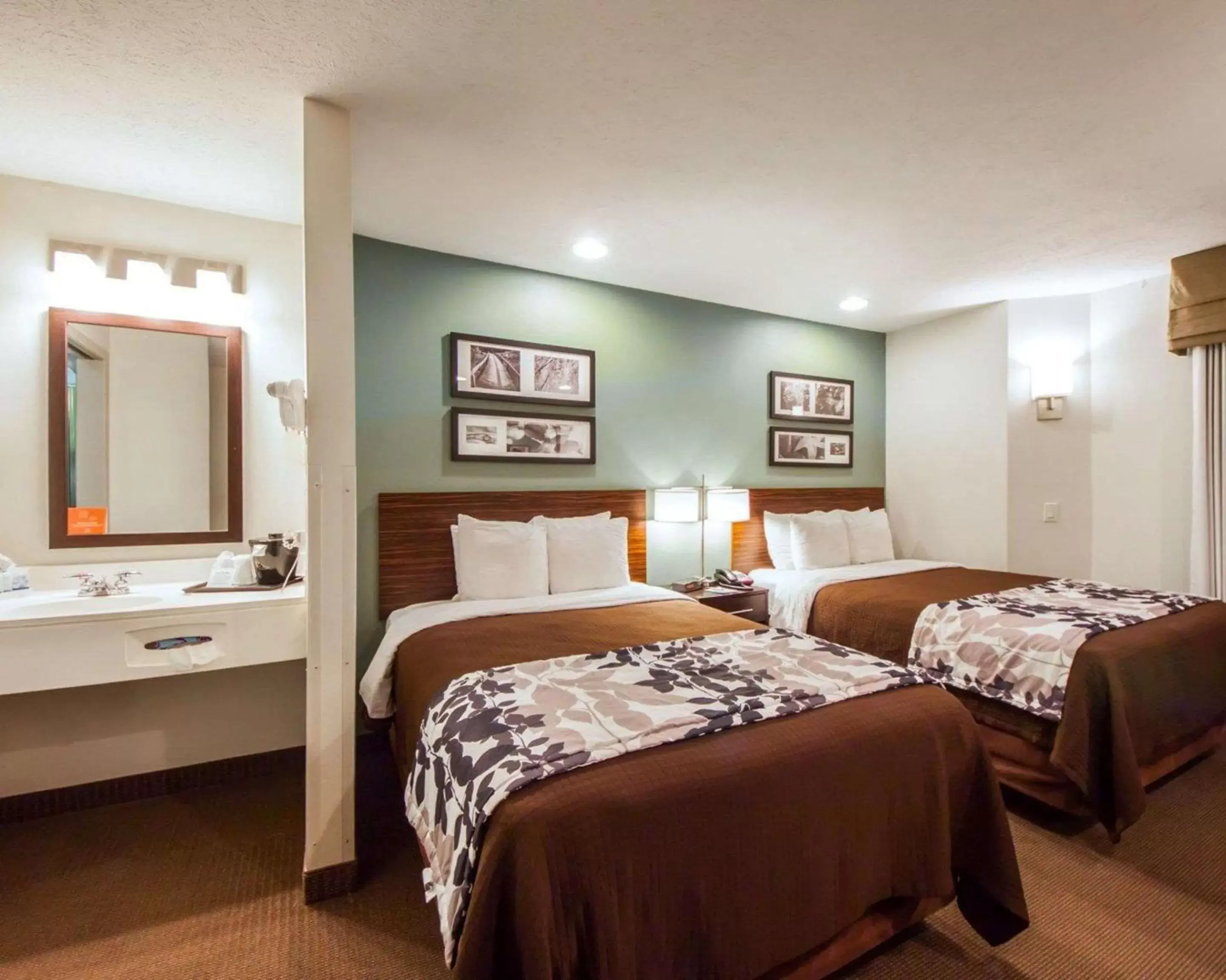 Bedroom, Bed in Sleep Inn & Suites Edmond near University