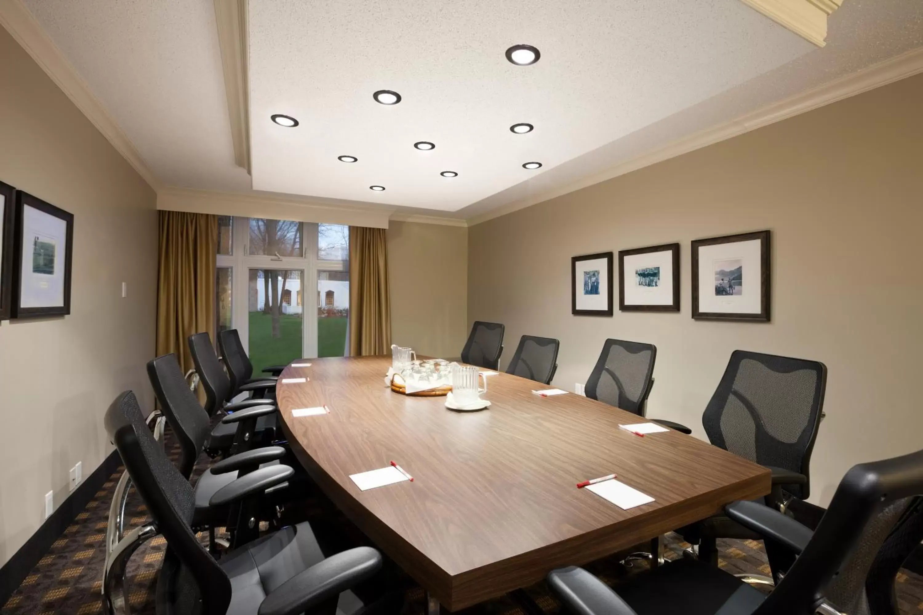 Business facilities, Business Area/Conference Room in Ramada by Wyndham Cornwall