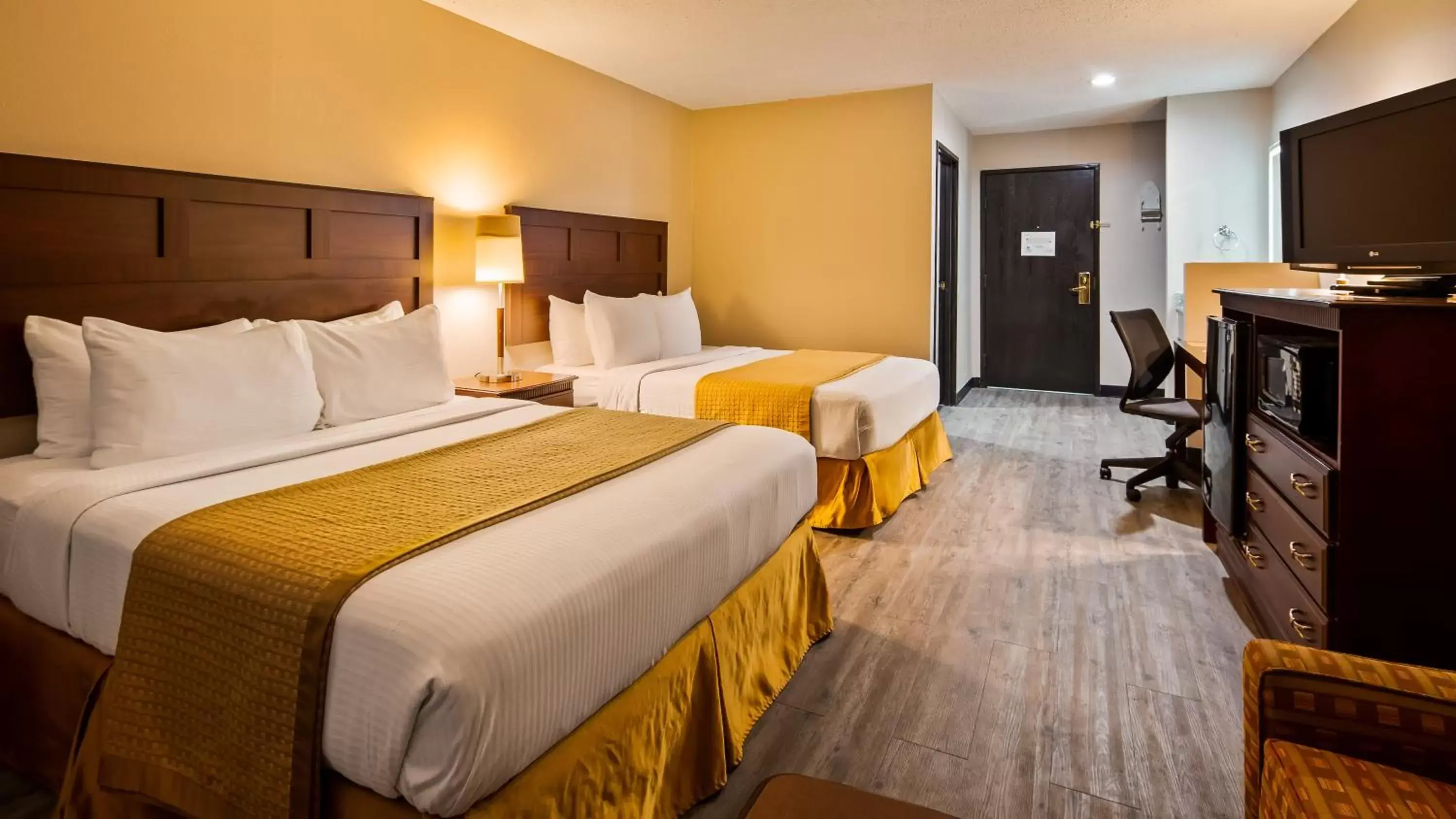 Bedroom, Bed in SureStay Hotel by Best Western Orange