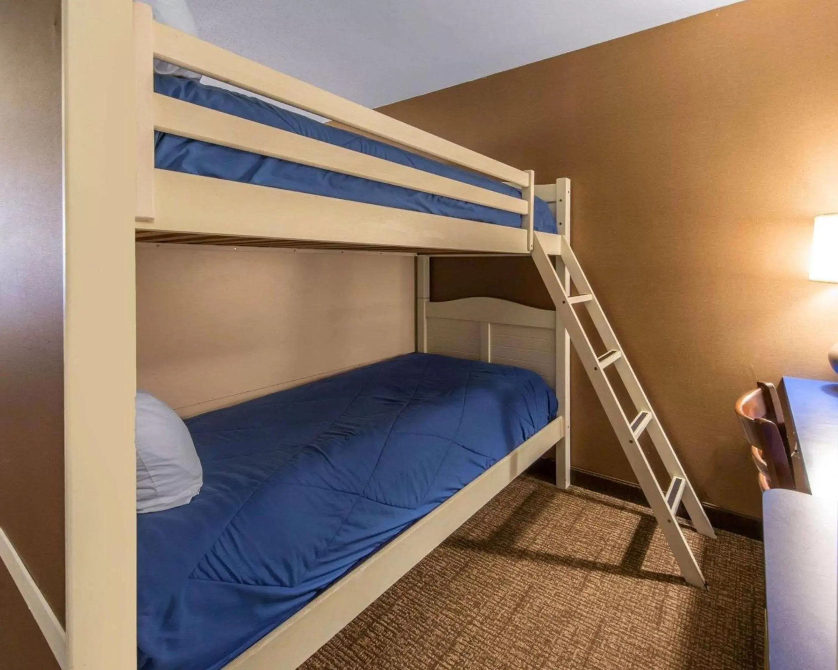 Photo of the whole room, Bunk Bed in Comfort Inn & Suites Erie