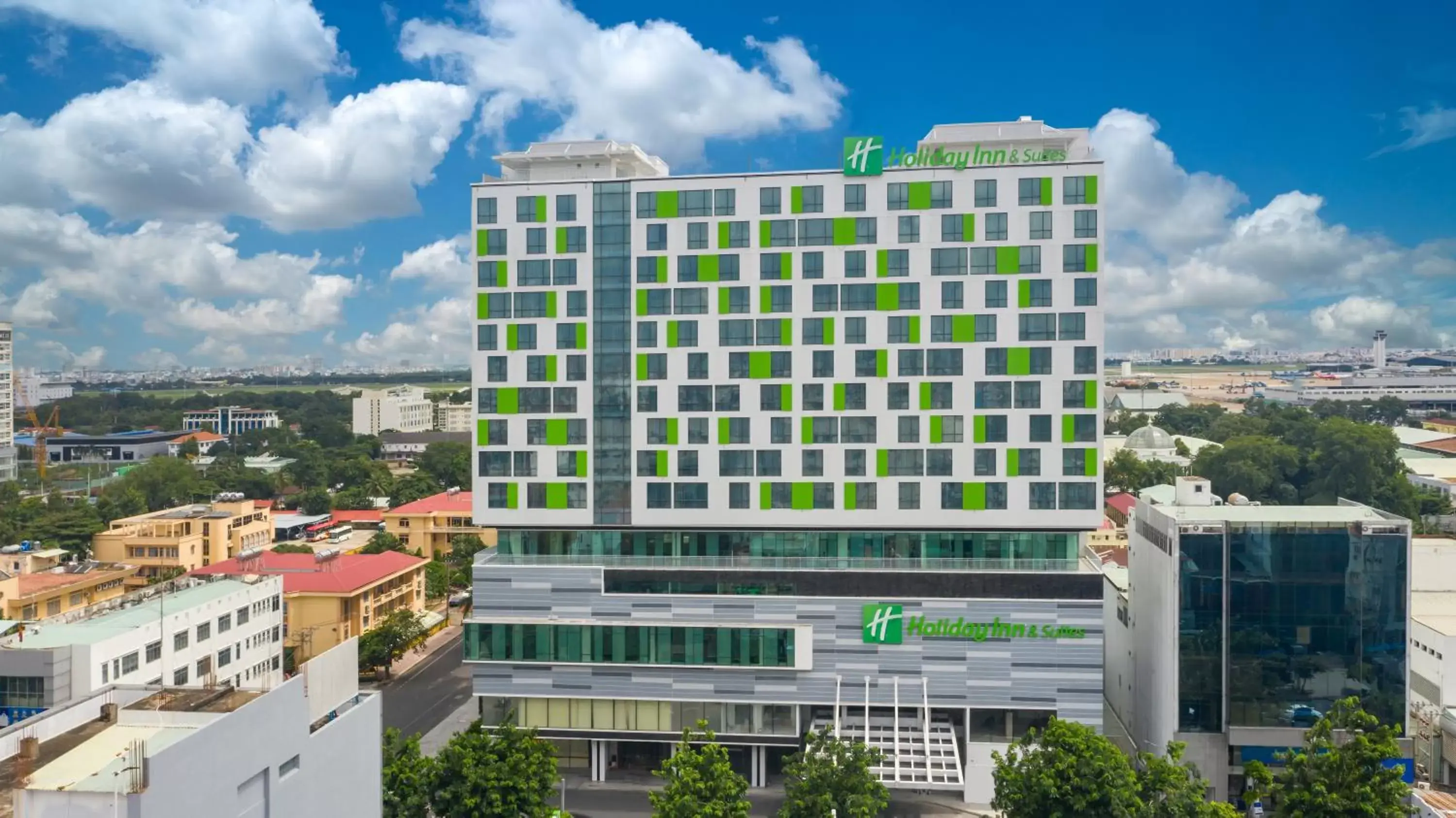 Property Building in Holiday Inn & Suites Saigon Airport, an IHG Hotel
