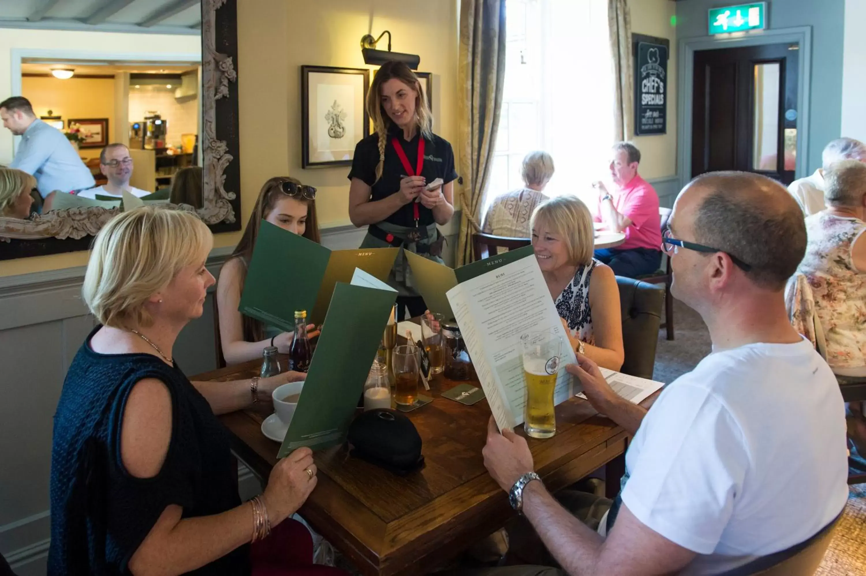 Restaurant/places to eat in Green Dragon, Welton by Marston's Inns