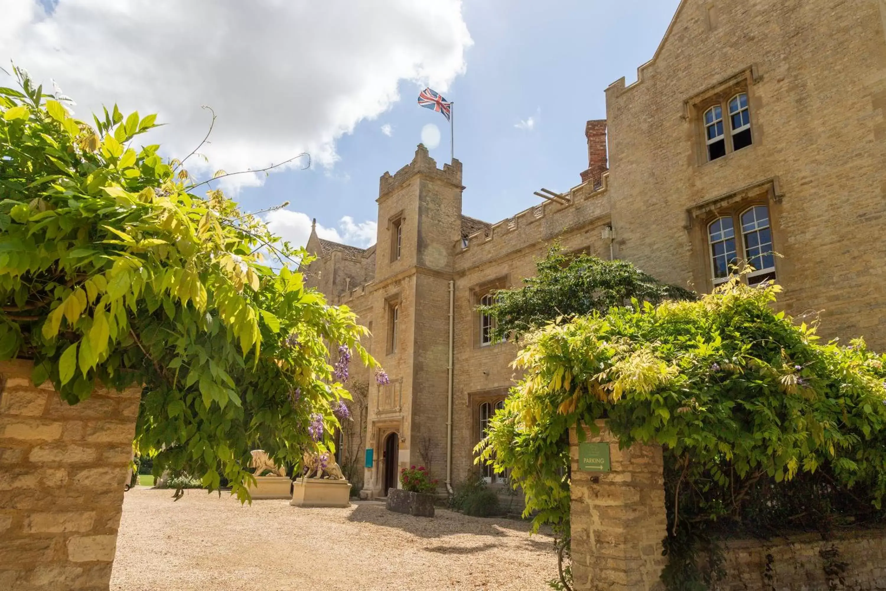 Property Building in The Manor Country House Hotel