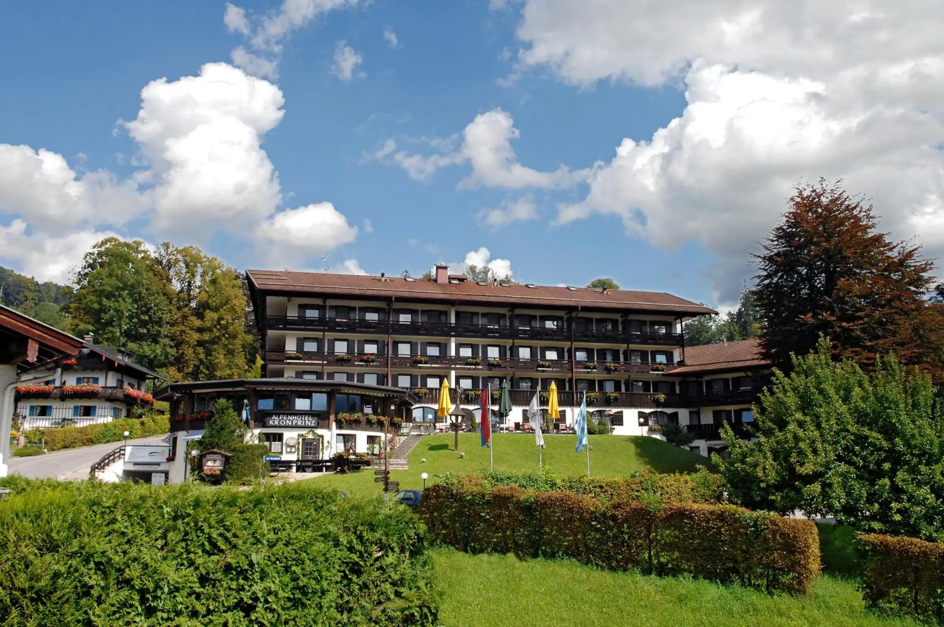 Facade/entrance, Property Building in Alpenhotel Kronprinz