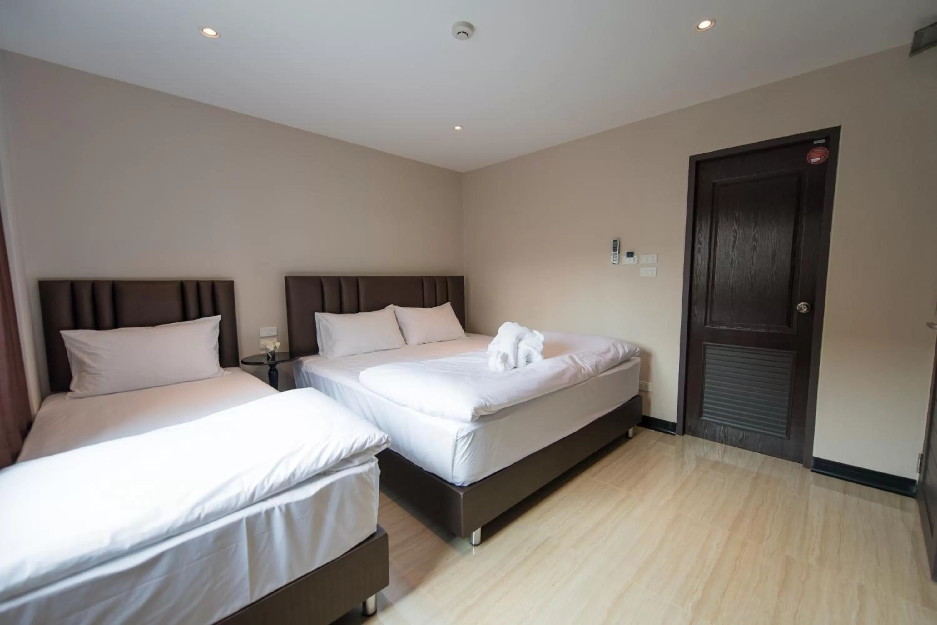 Bed in Let's Zzz Bangkok