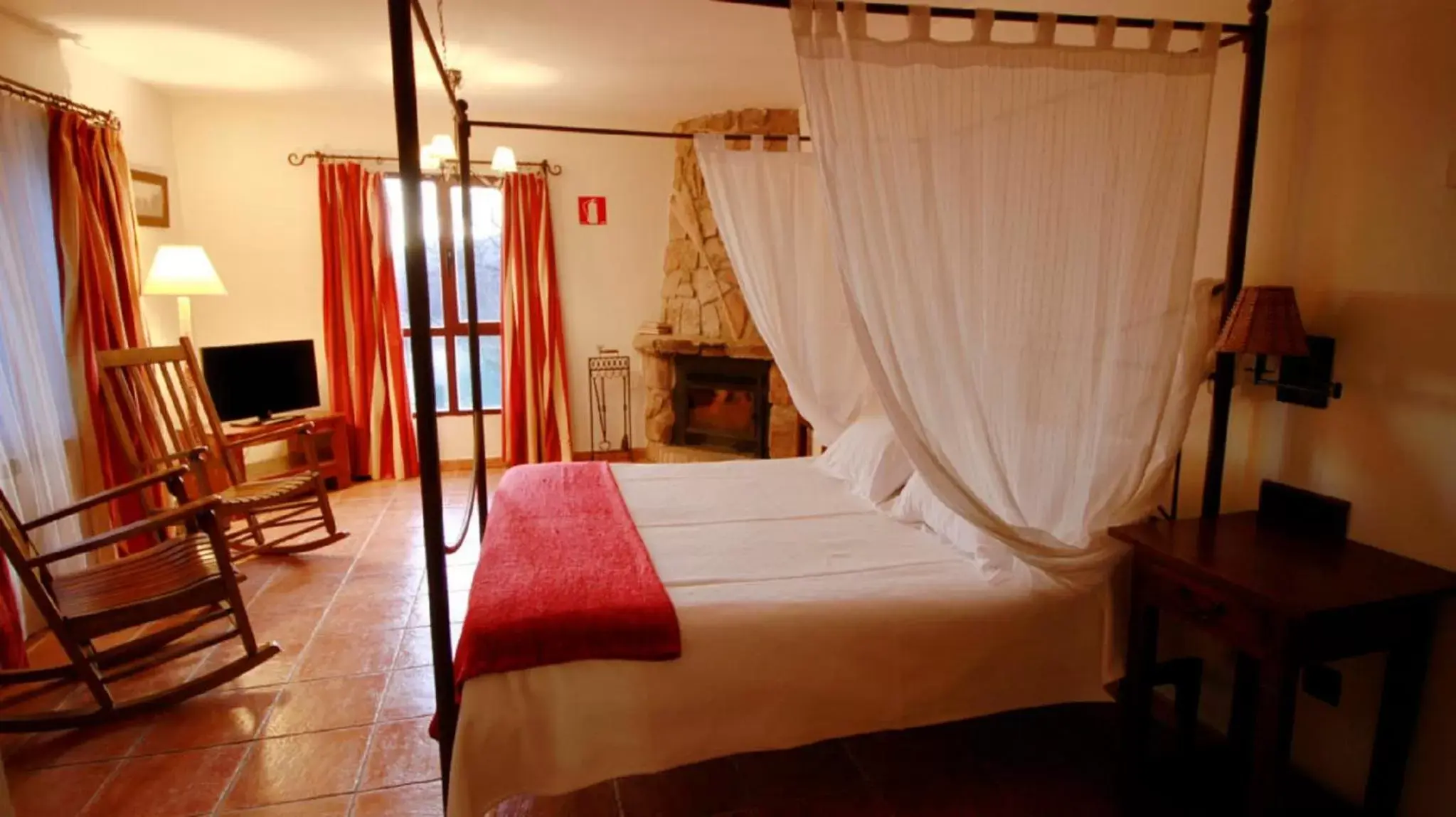 Bedroom, Bed in Casona De Navalmedio