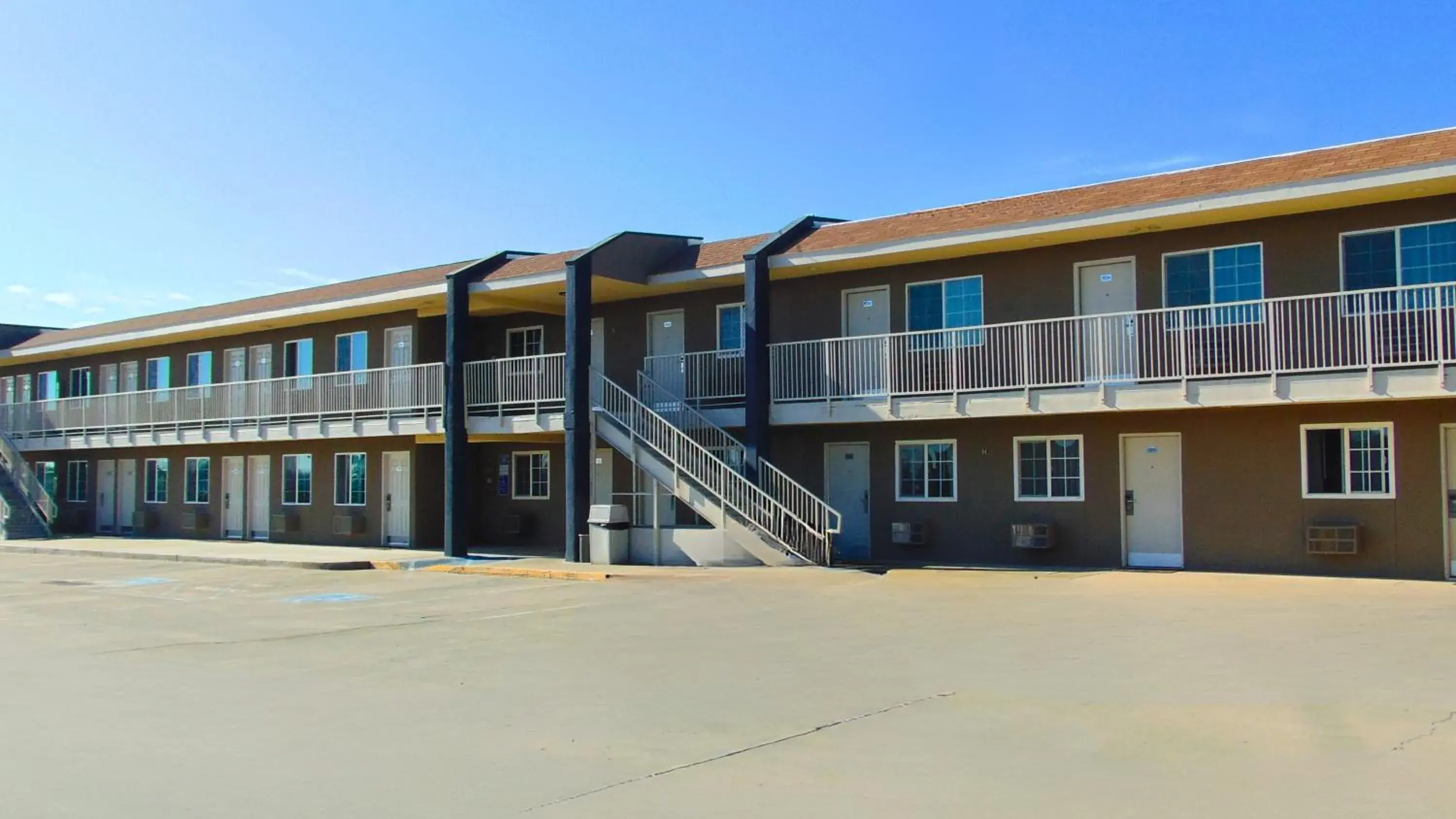 Property building in Corcoran Country Inn Property building in Corcoran Country Inn