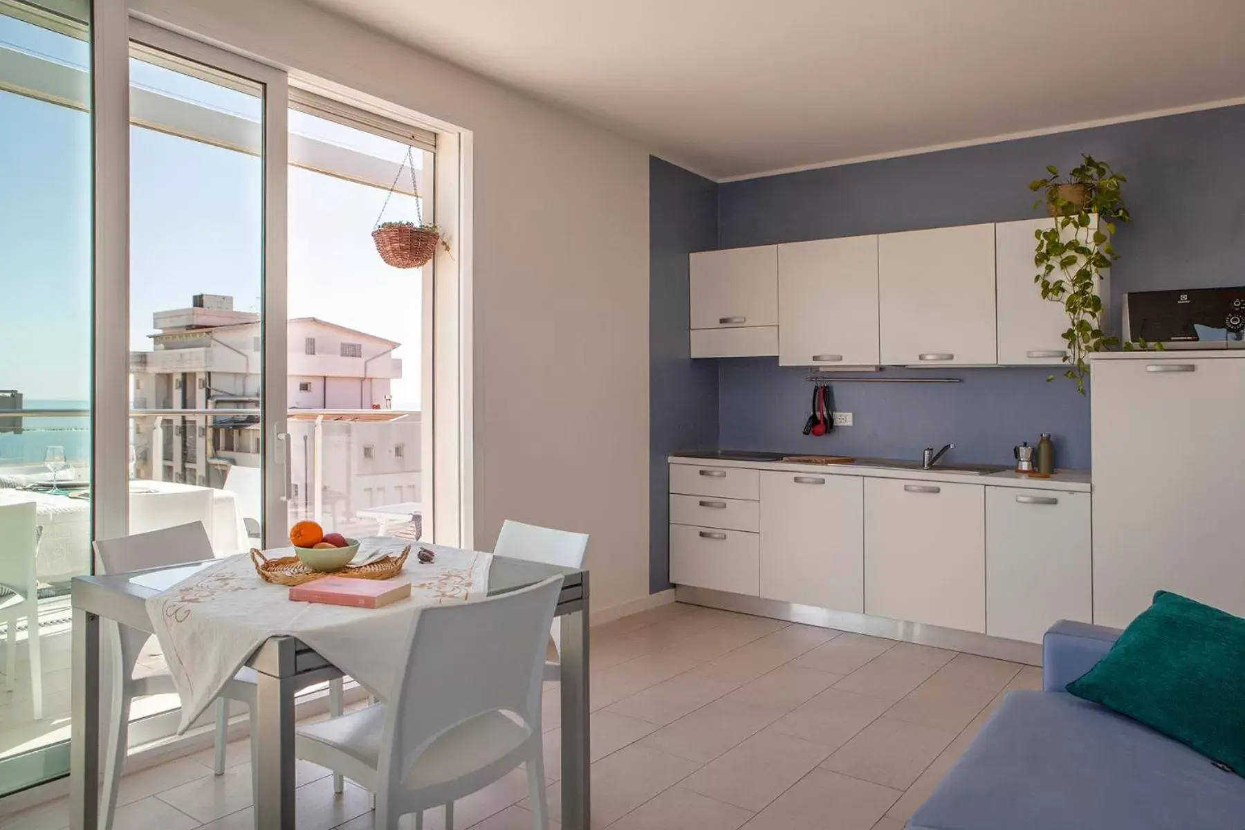 Kitchen or kitchenette, Dining Area in Residence Sunrise Cesenatico