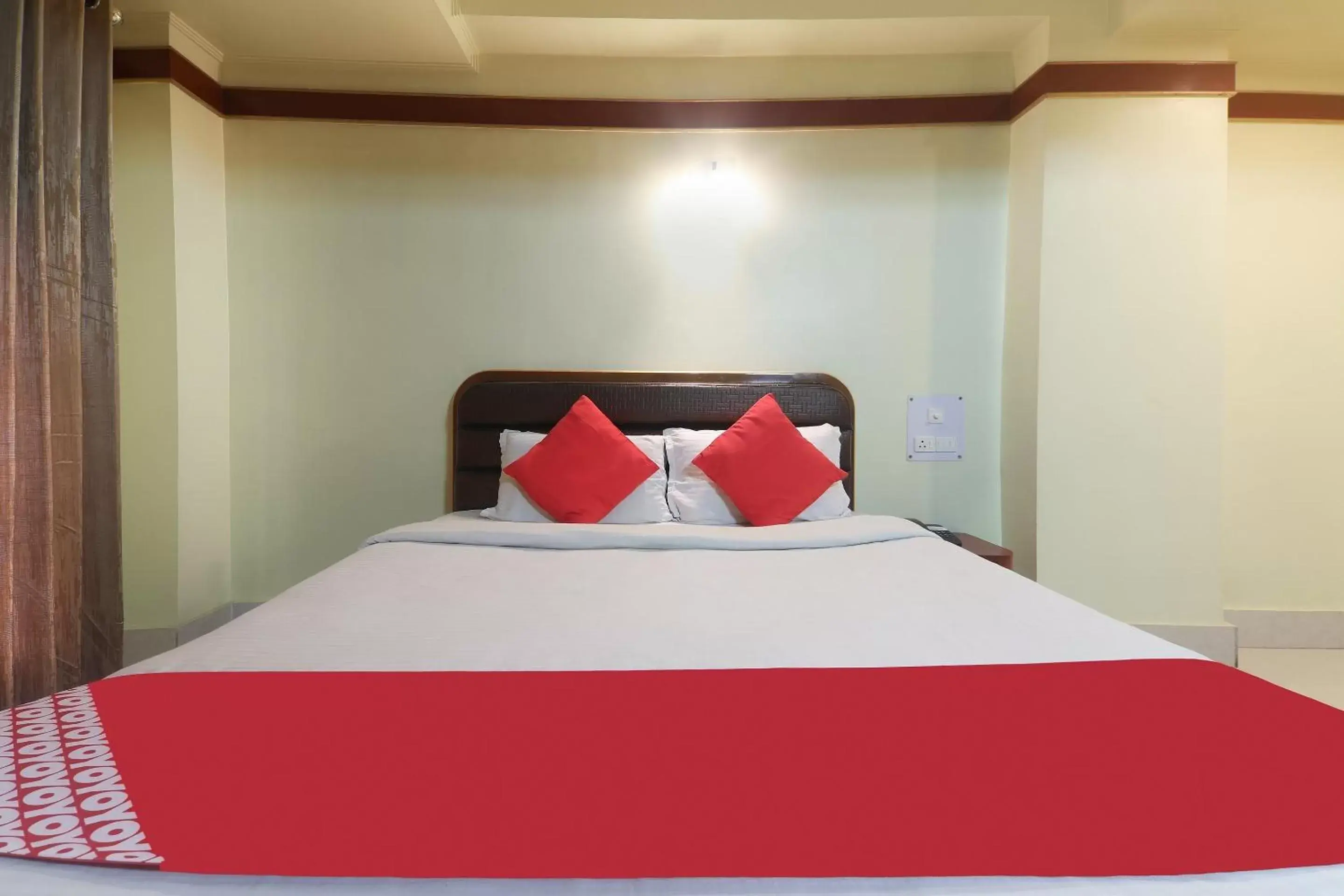 Suite in Collection O President Suite in Collection O President