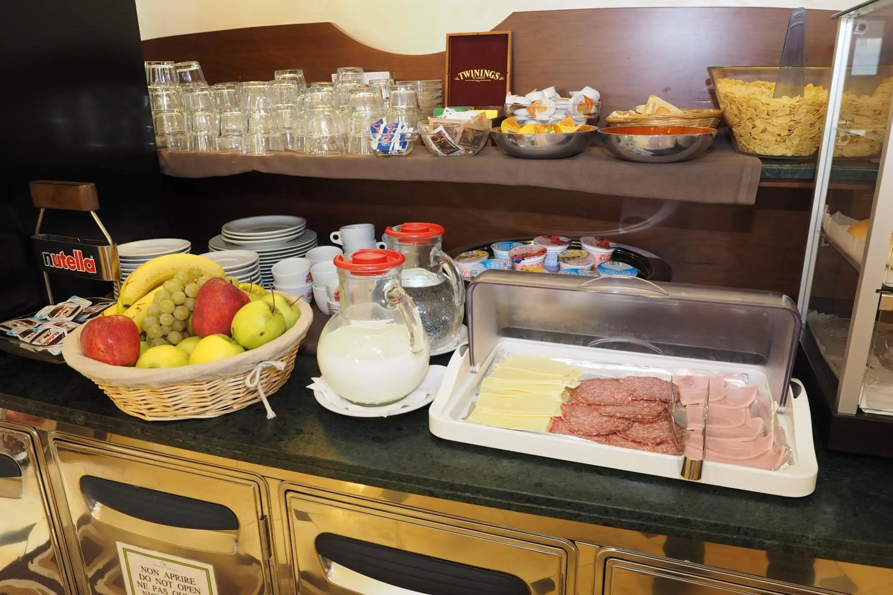 Food in Hotel Osimar