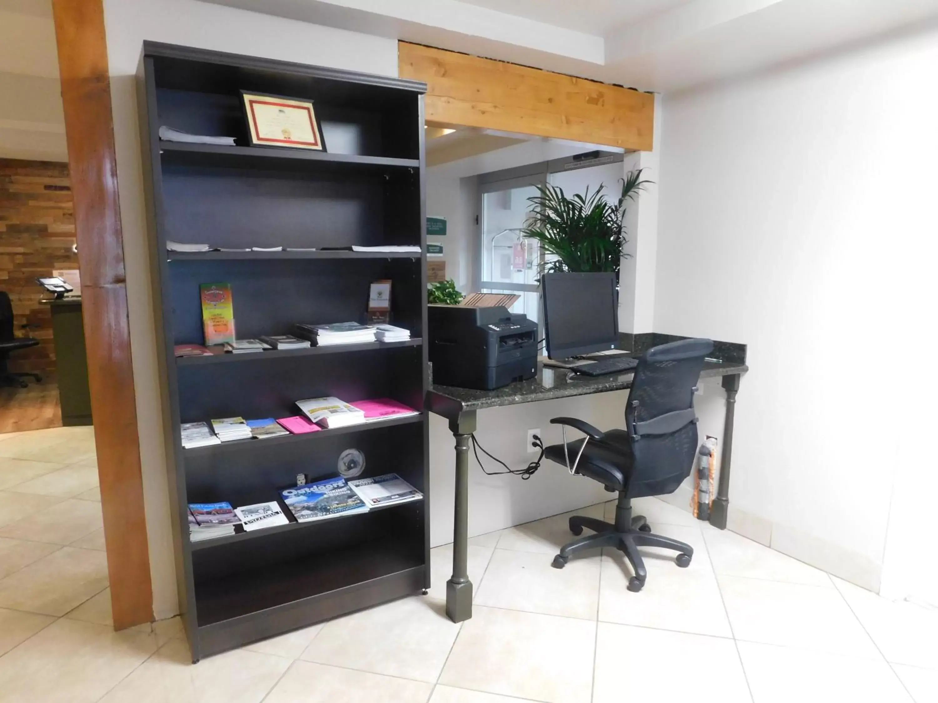 Business facilities in GreenTree Inn & Suites Pinetop