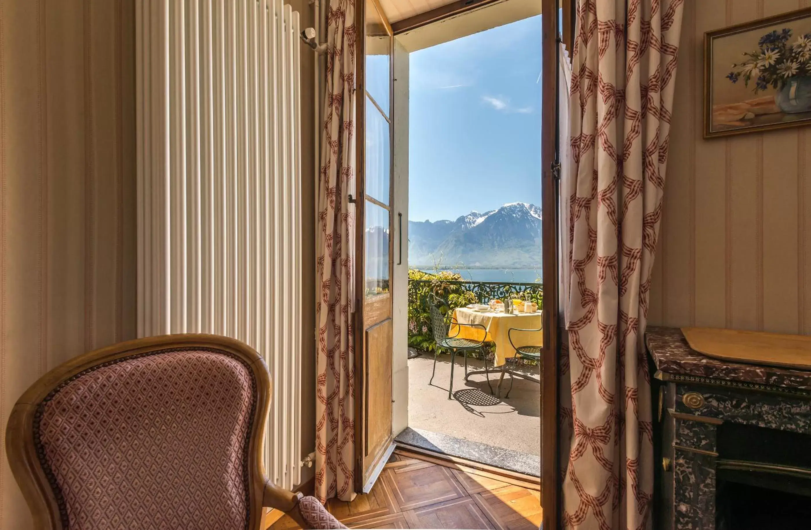 Balcony/Terrace, Mountain View in Swiss Historic Hotel Masson