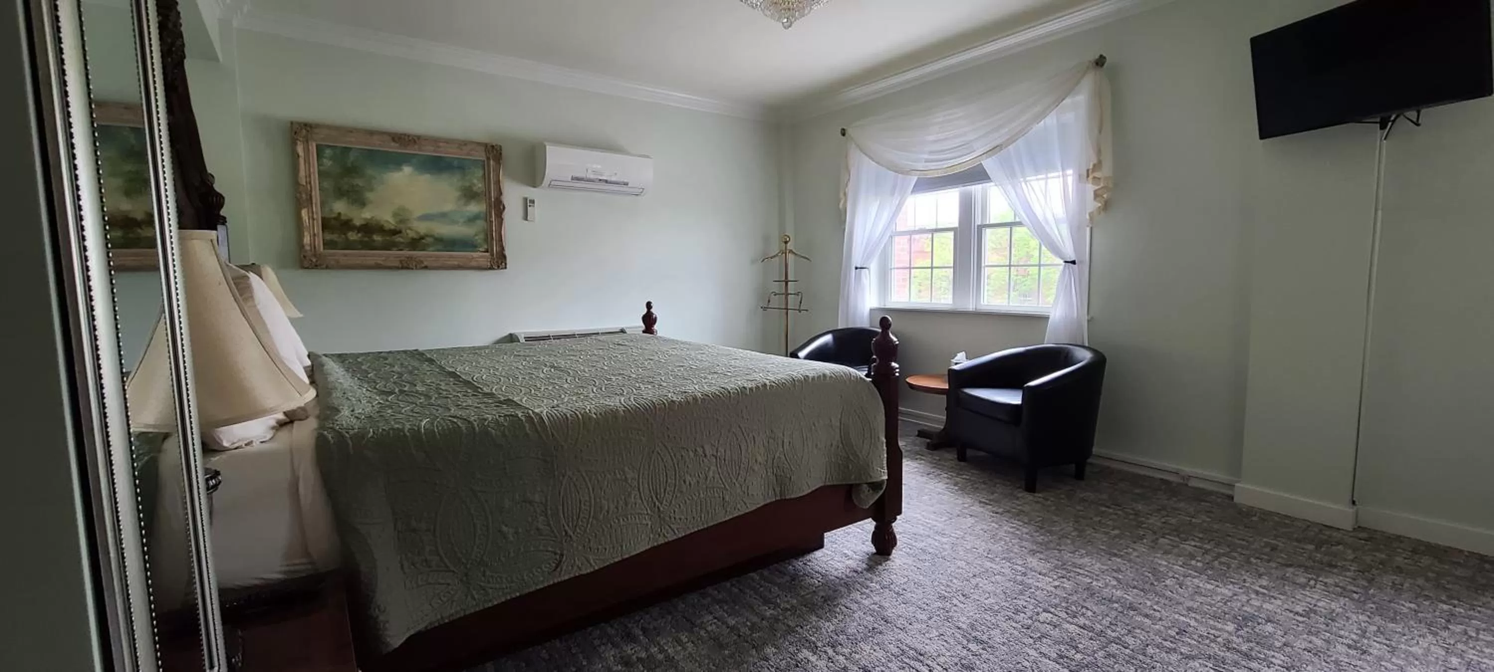 Bedroom, Bed in Lowell Inn