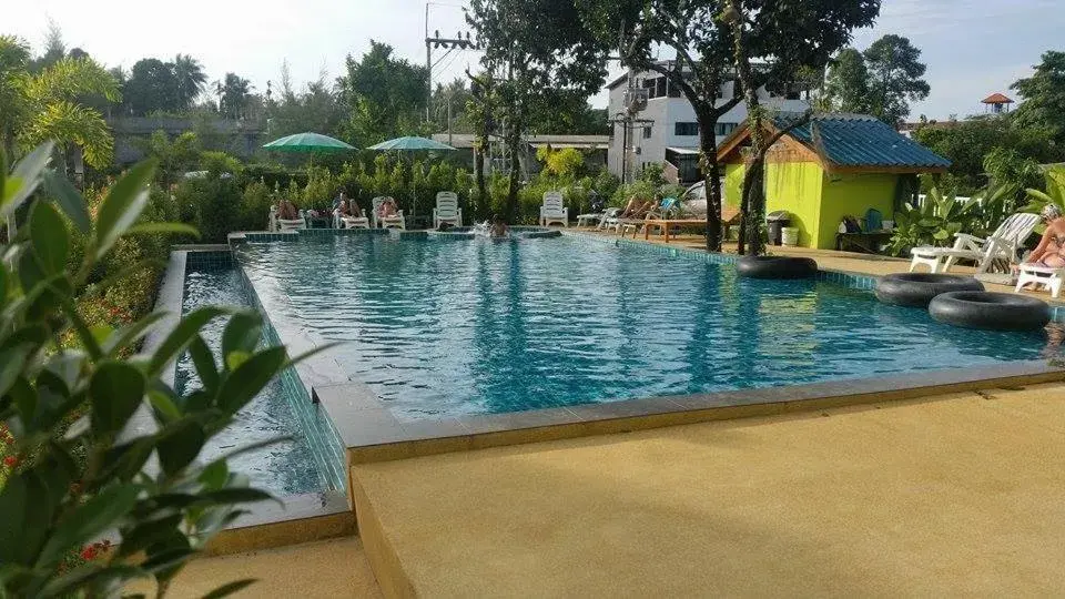 Swimming Pool in Morakot Lanta Resort