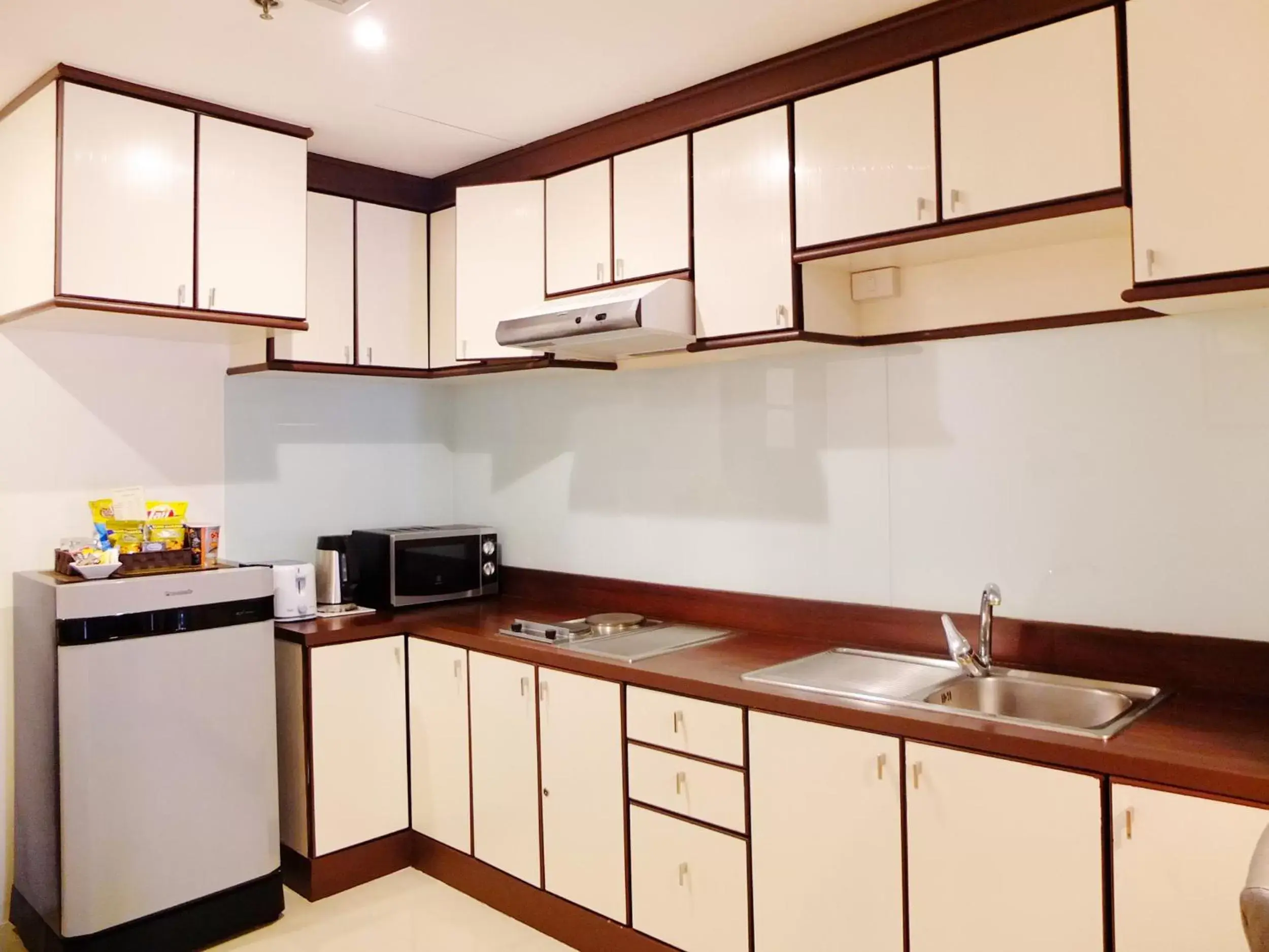 Kitchen or kitchenette in Evergreen Place Siam by UHG - SHA Extra Plus