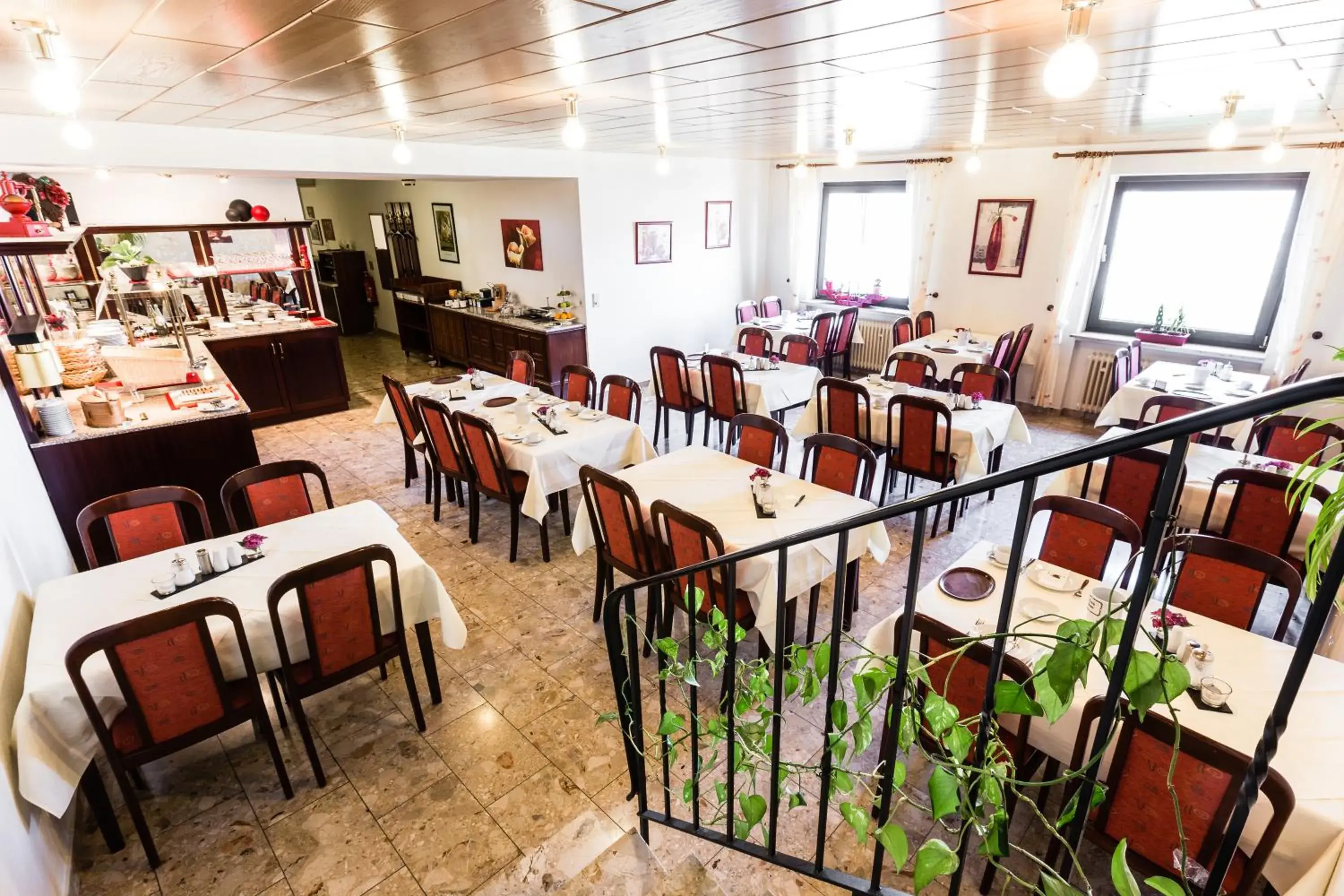 Restaurant/places to eat in Hotel St. Pierre Restaurant/places to eat in Hotel St. Pierre