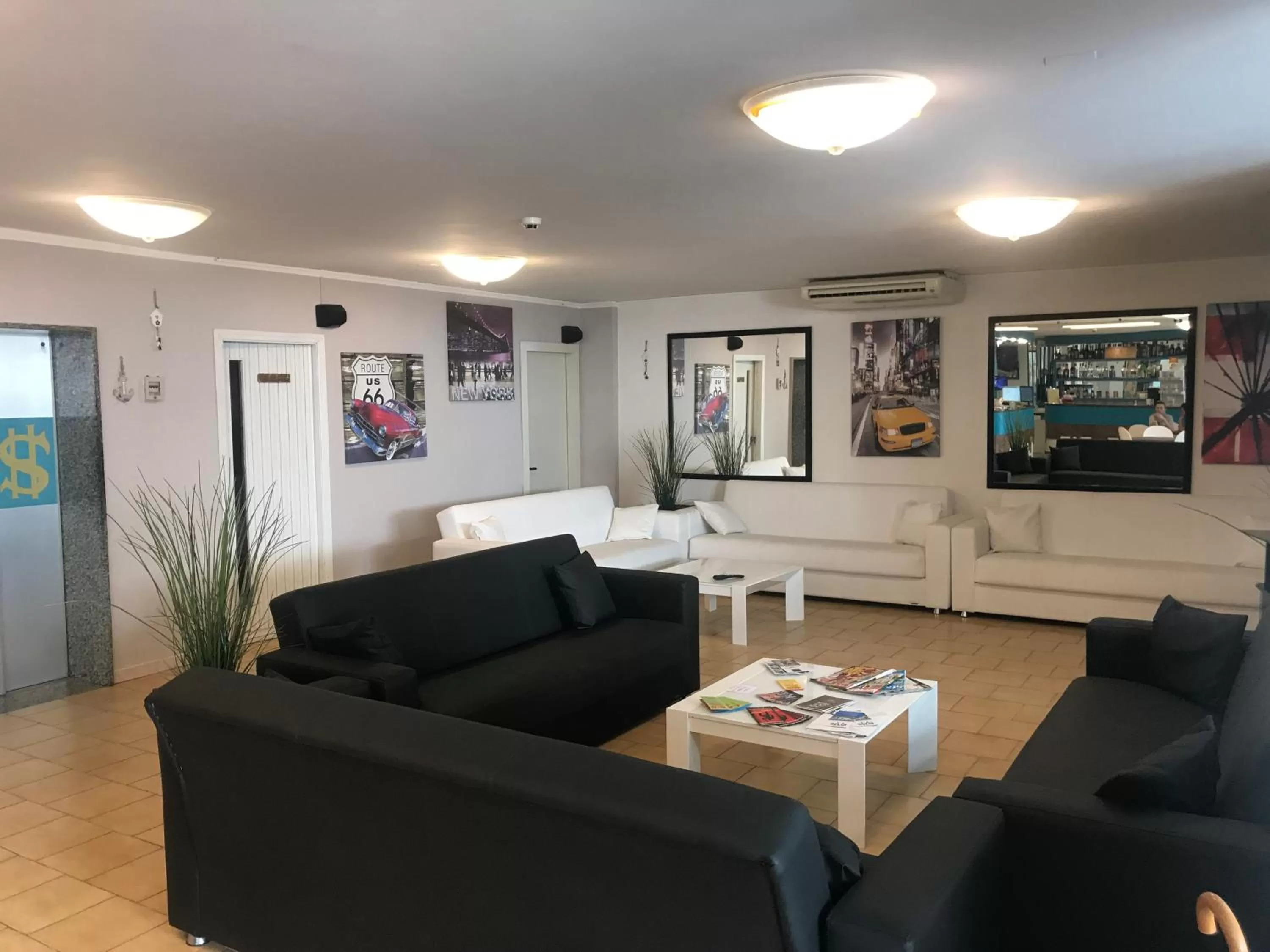 TV and multimedia in Hotel Sant'Angelo