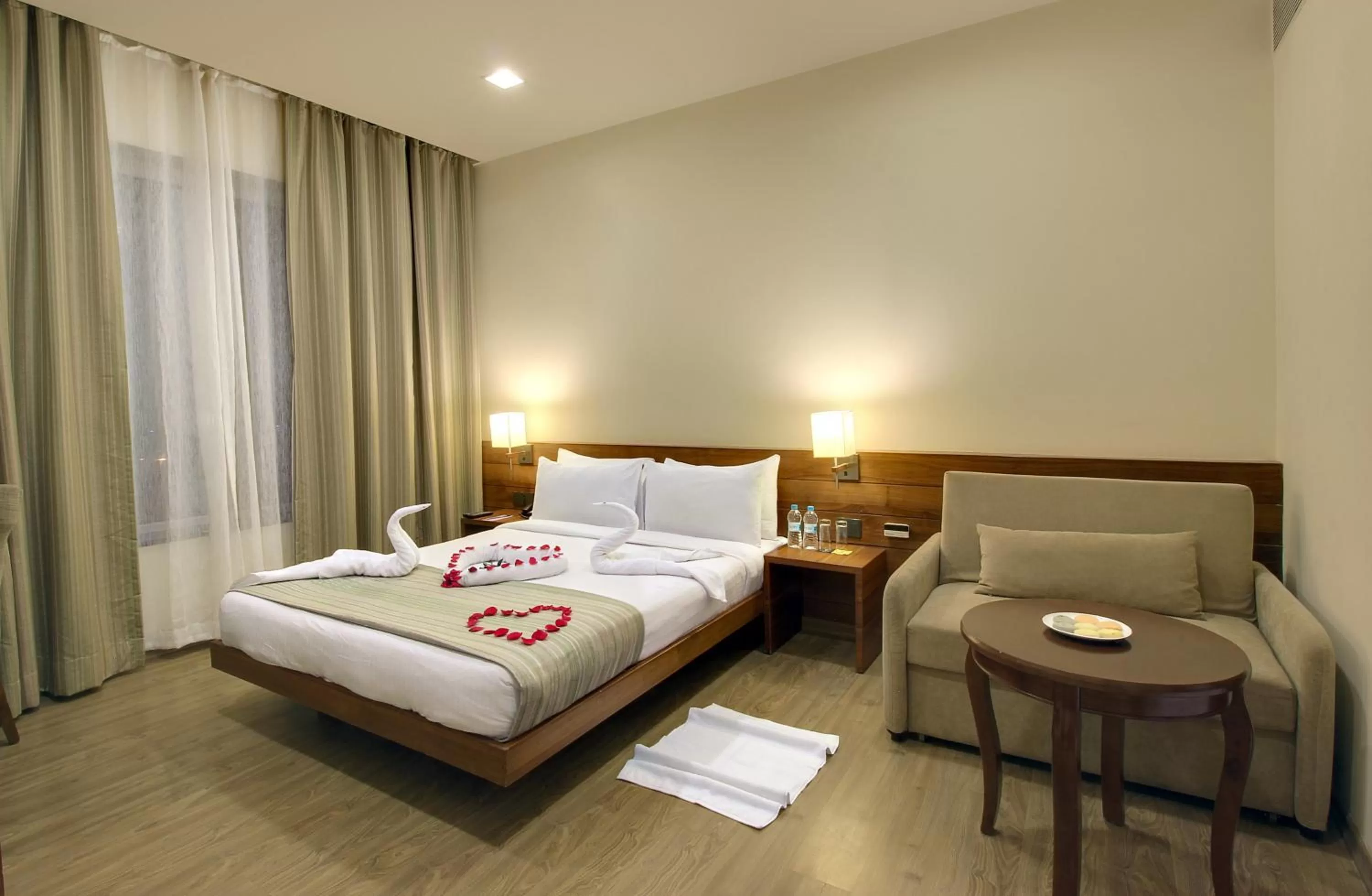 Bedroom, Bed in Temple Tree Hotel Shirdi, a member of Radisson Individuals