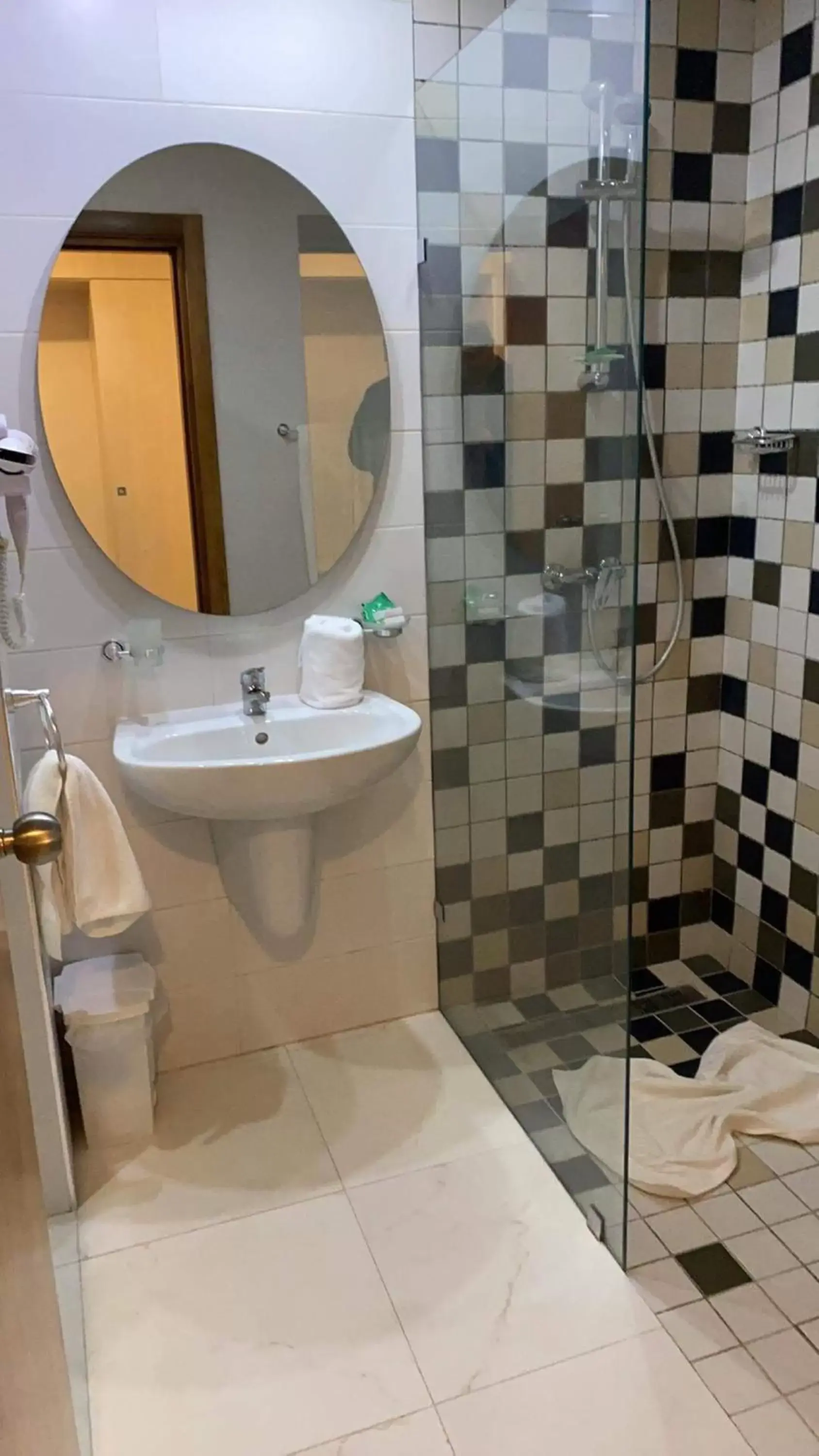 Bathroom in City Business Monastir Center