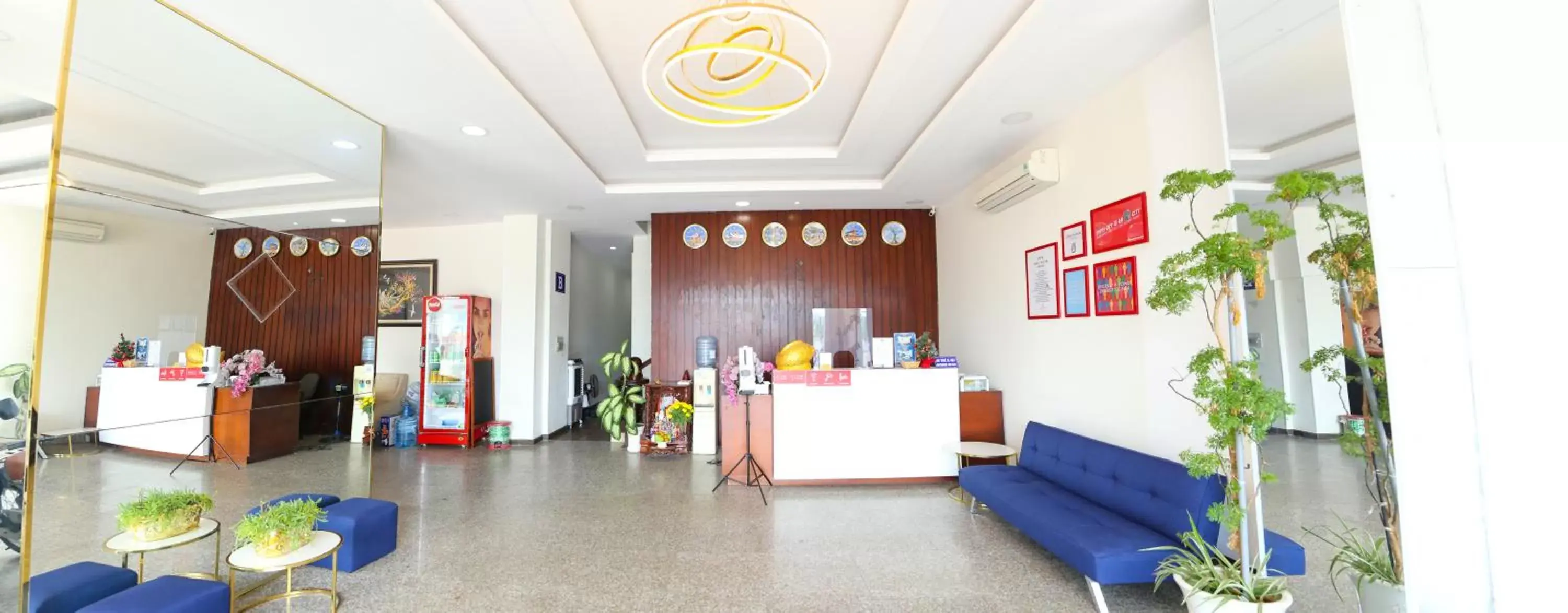 Property building in Central Hotel by Joi Hospitality Property building in Central Hotel by Joi Hospitality