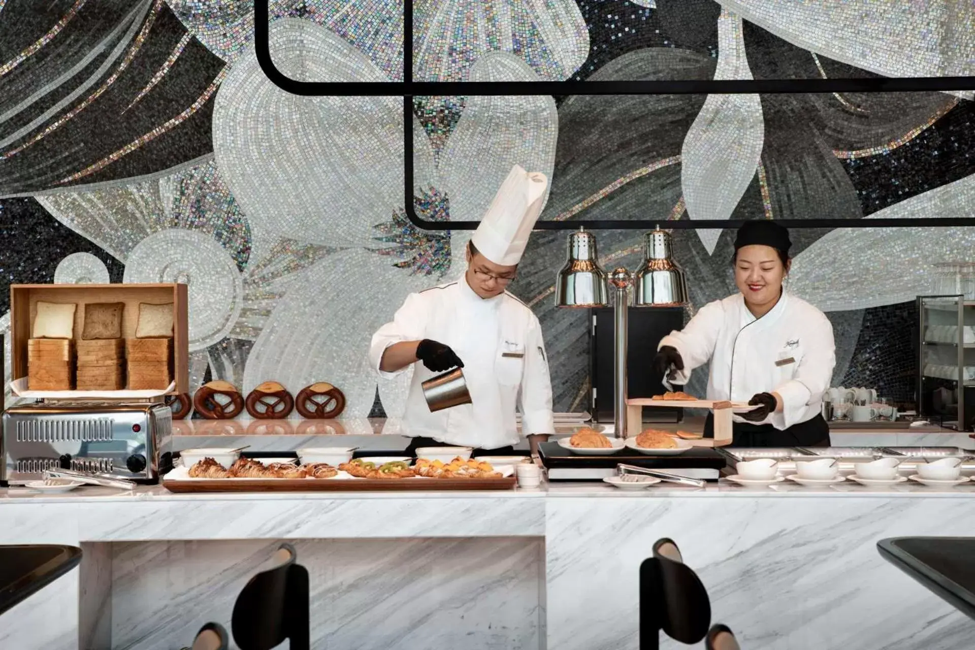 Kitchen or kitchenette in Kempinski Hotel Hangzhou