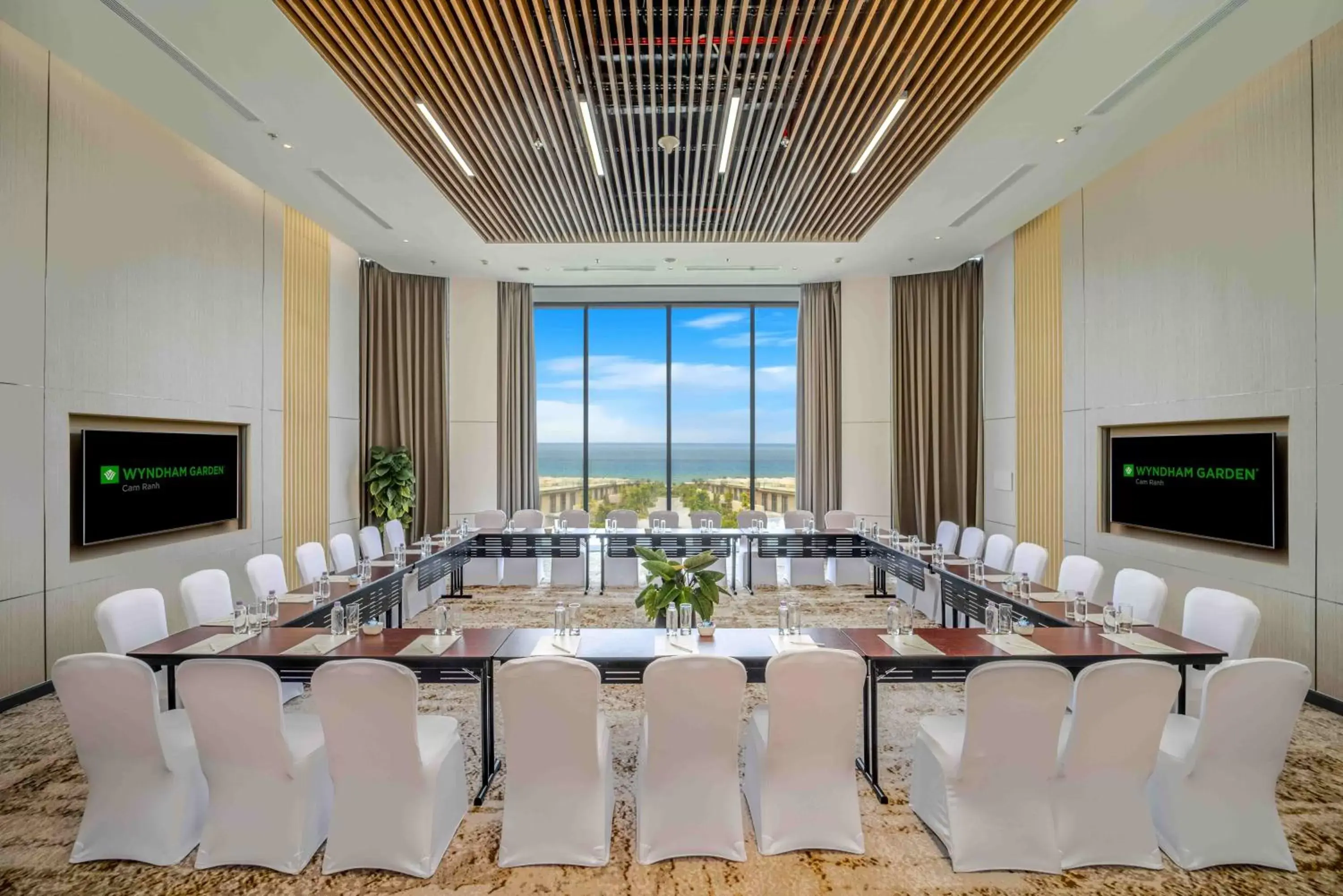 Meeting/conference room in Wyndham Garden Cam Ranh Resort