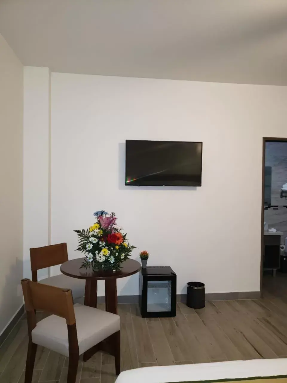 TV and multimedia, TV/Entertainment Center in Hotel Cultura Plaza