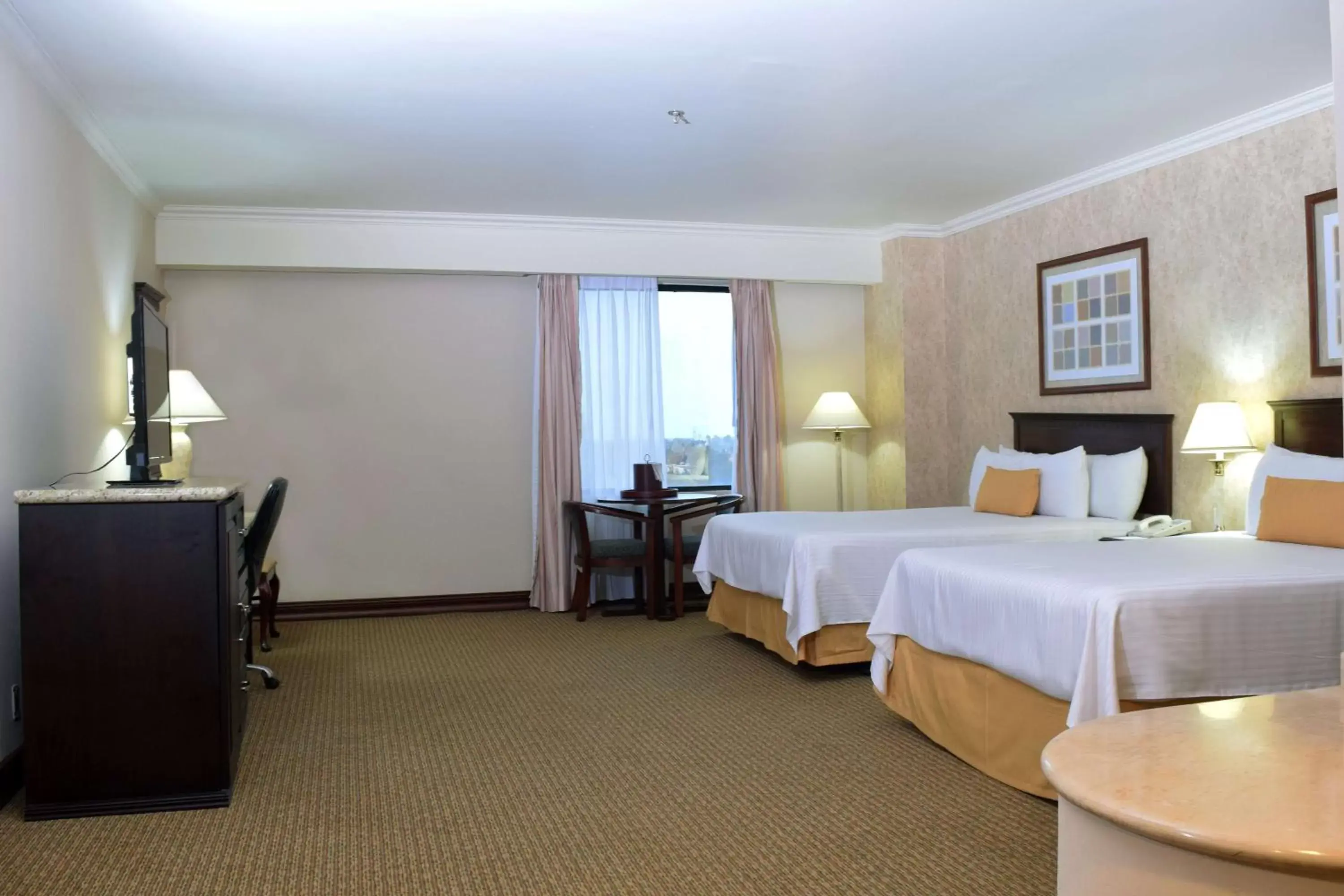 Photo of the whole room in Best Western Plus Nuevo Laredo Inn & Suites