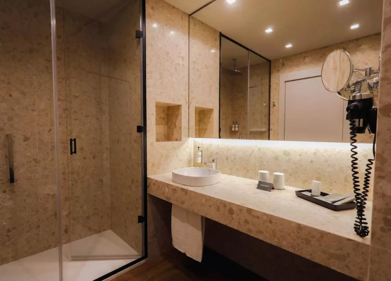 Bathroom in Montebelo Viseu Congress Hotel