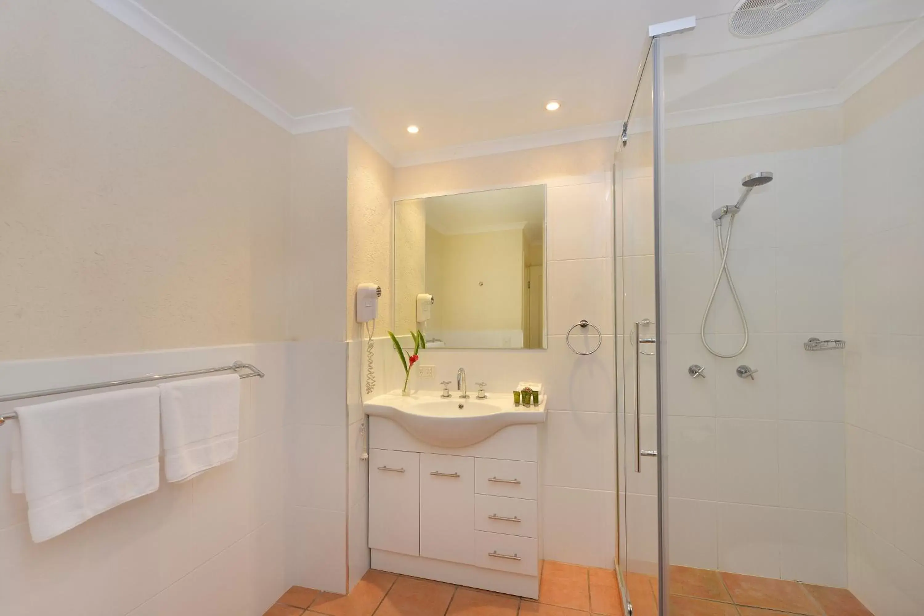 One Bedroom Apartment in Seascape Holidays - Tropic Sands One Bedroom Apartment in Seascape Holidays - Tropic Sands