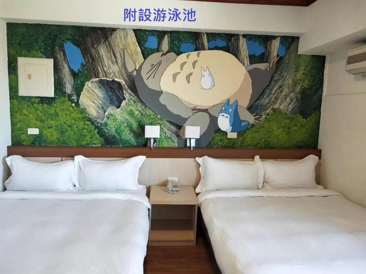 Bed in Little Paradise Inn