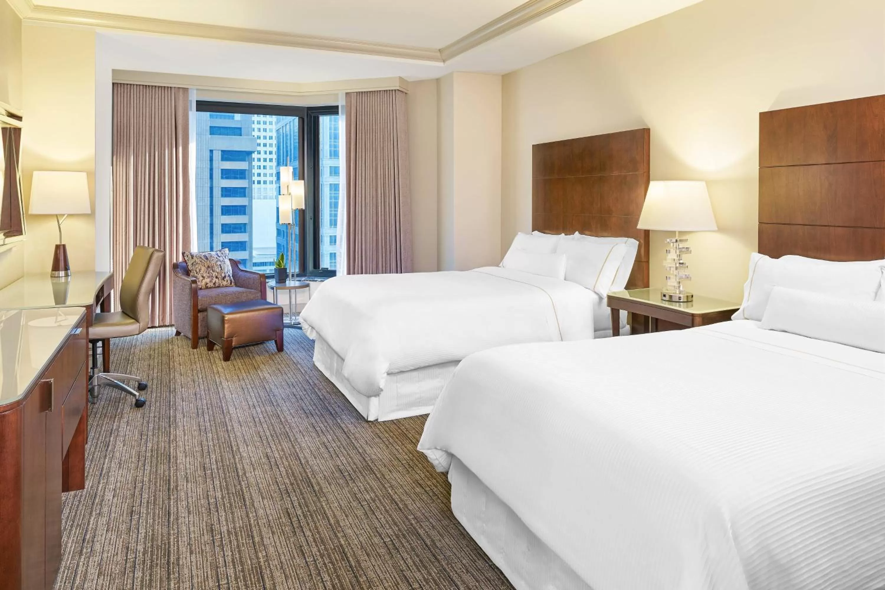 Photo of the whole room, Bed in The Westin Chicago River North