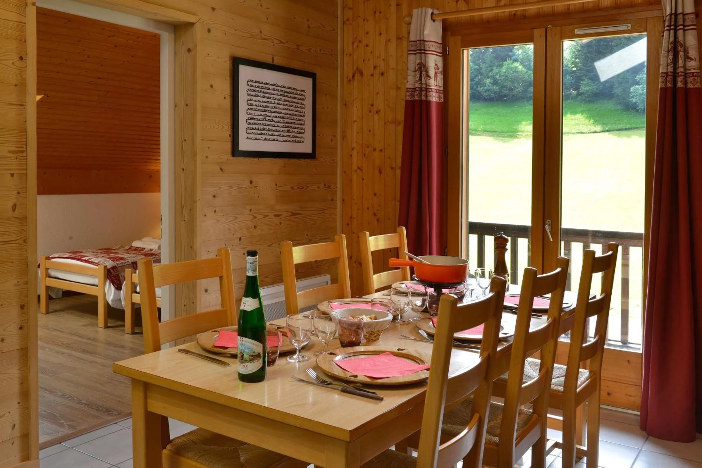 Restaurant/Places to Eat in Résidence Joséphine