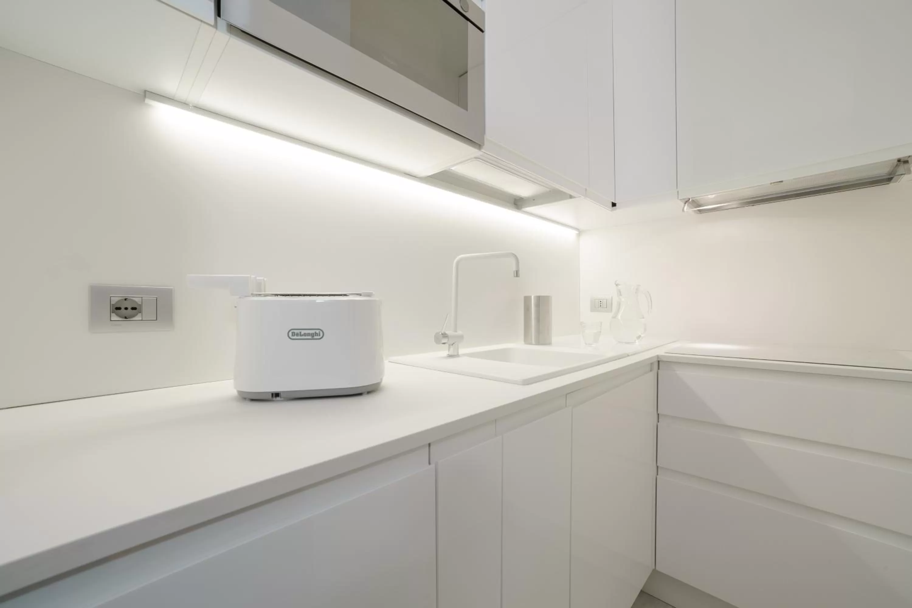 Kitchen or kitchenette in Yachting Residence