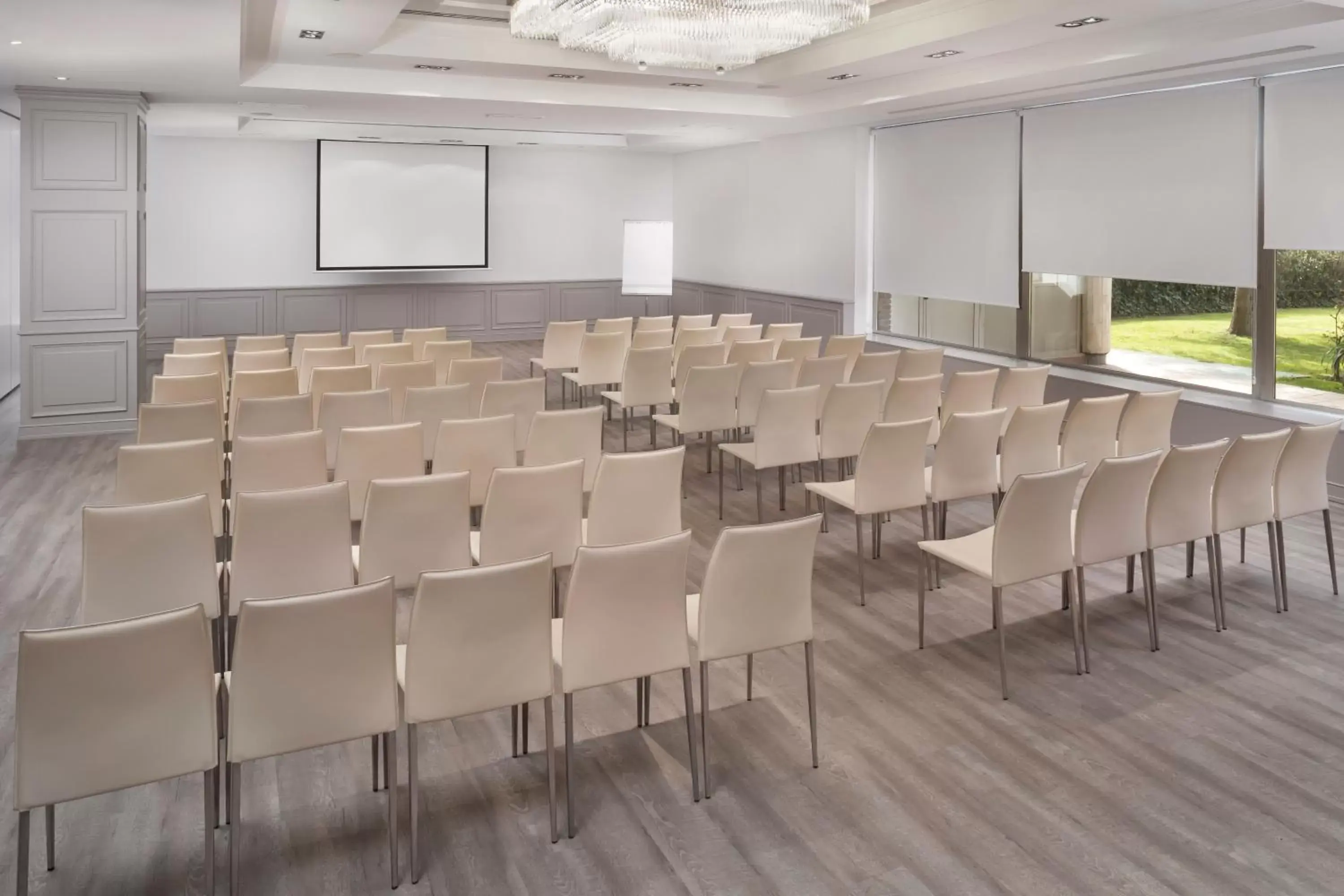 Meeting/conference room in Melia Barajas