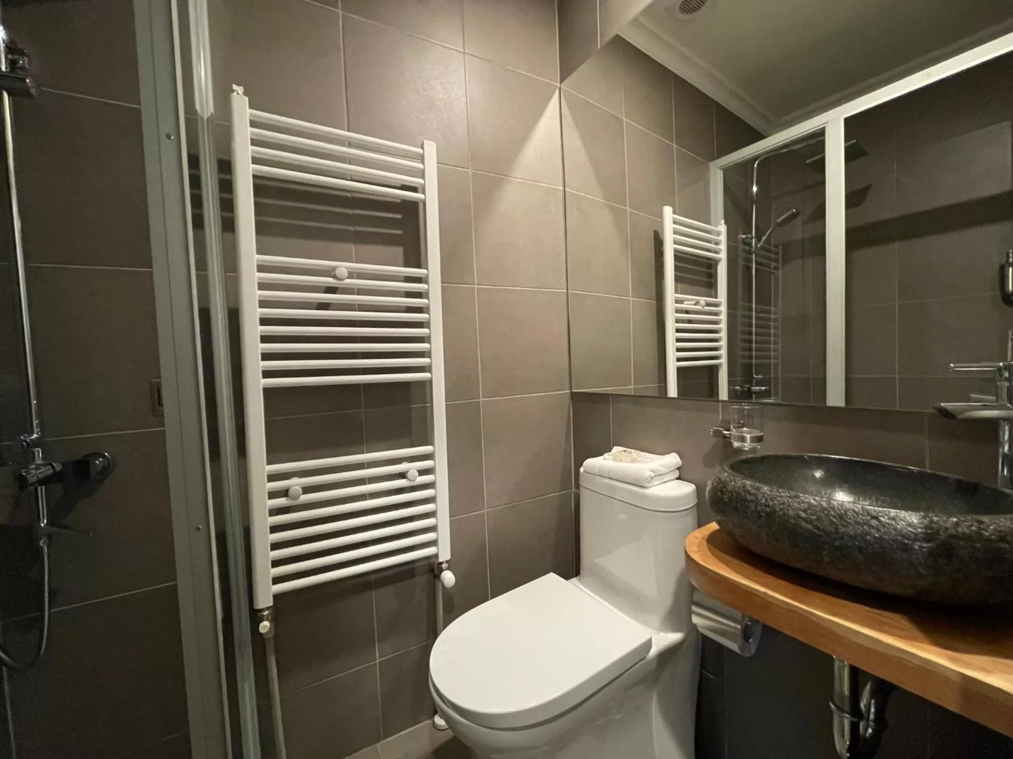 Bathroom in Hostal Boutique Puerta Roja