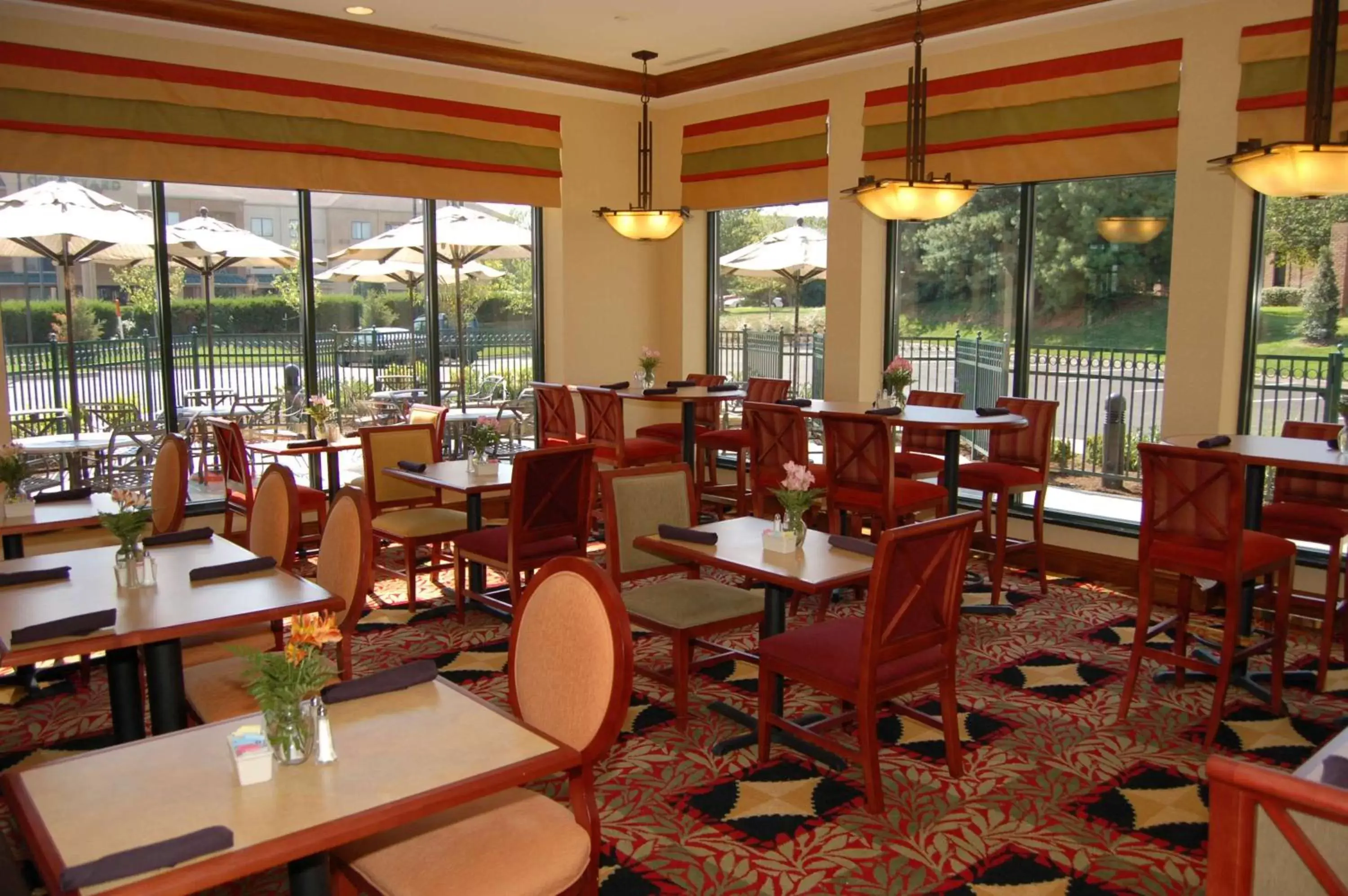 Restaurant/Places to Eat in Hilton Garden Inn Bowling Green