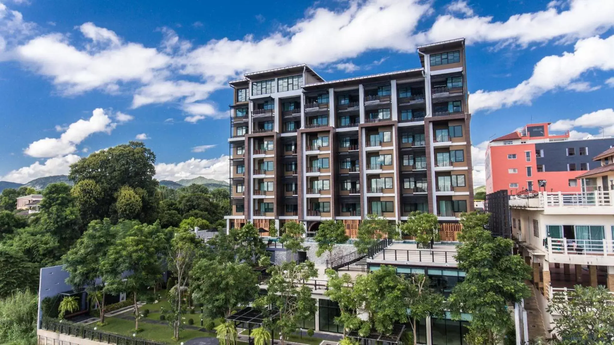 Property Building in Natee The Riverfront Hotel Kanchanaburi