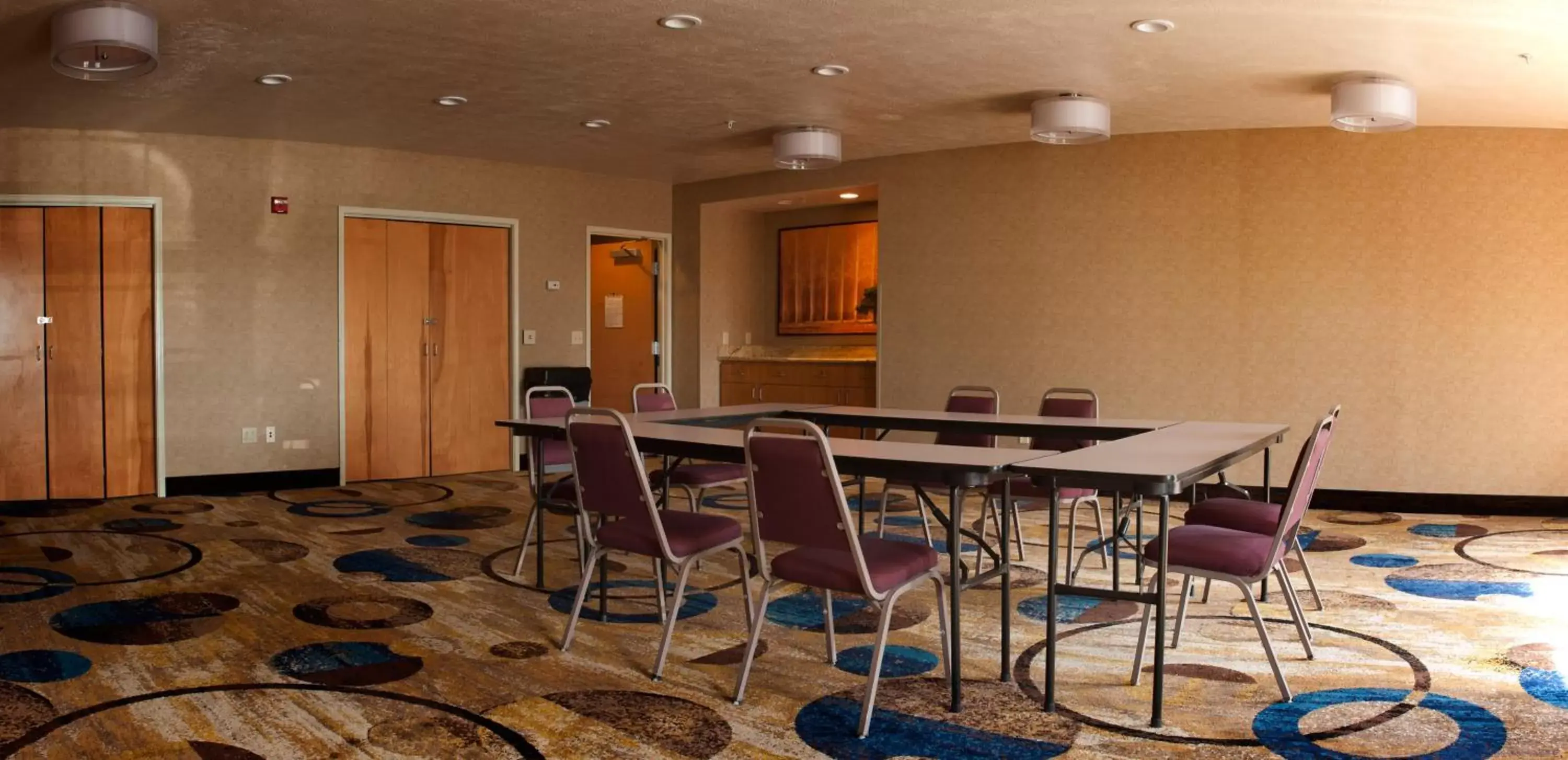 Meeting/conference room in Holiday Inn Express Walla Walla, an IHG Hotel