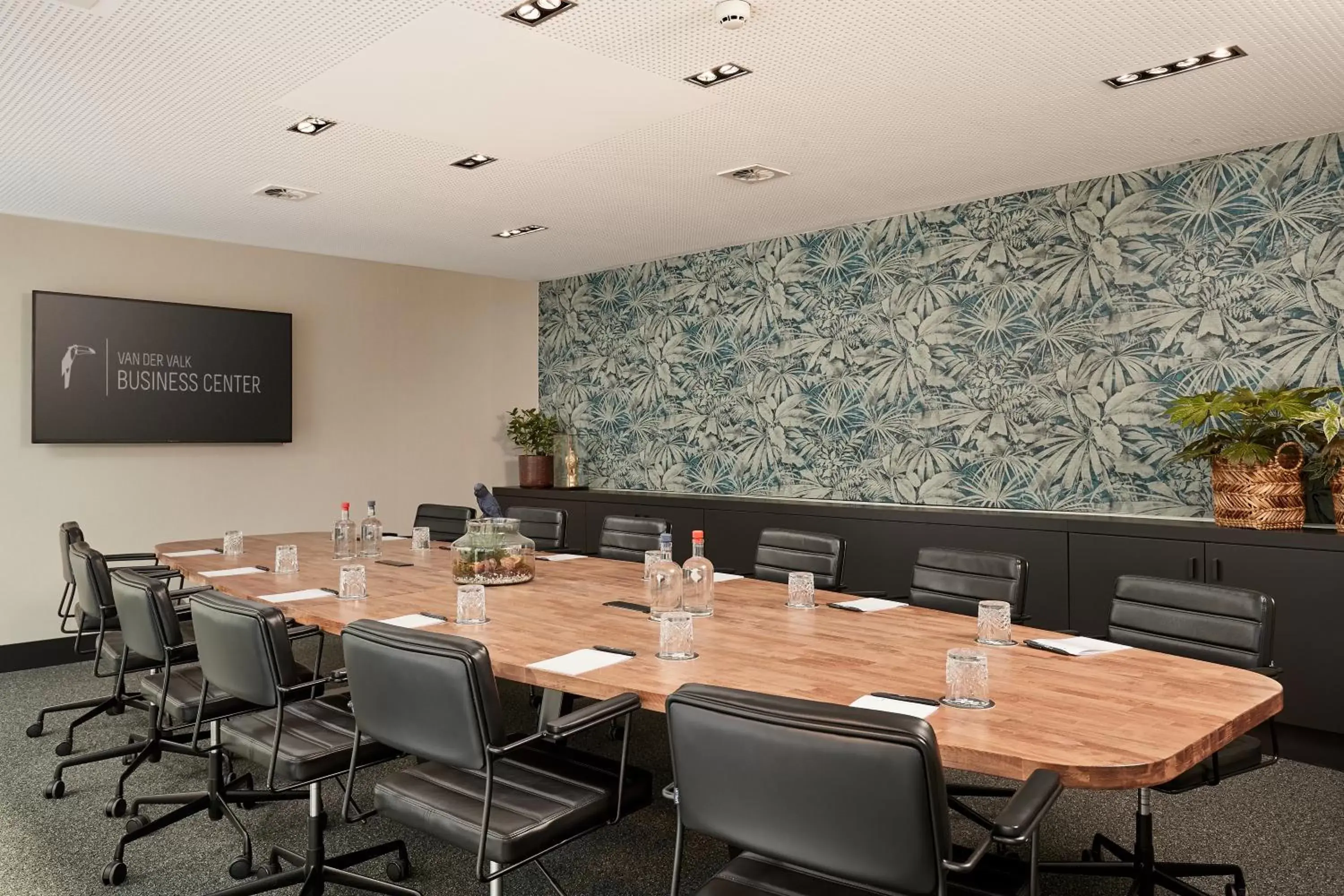 Meeting/conference room, Restaurant/Places to Eat in Van der Valk Hotel Antwerpen