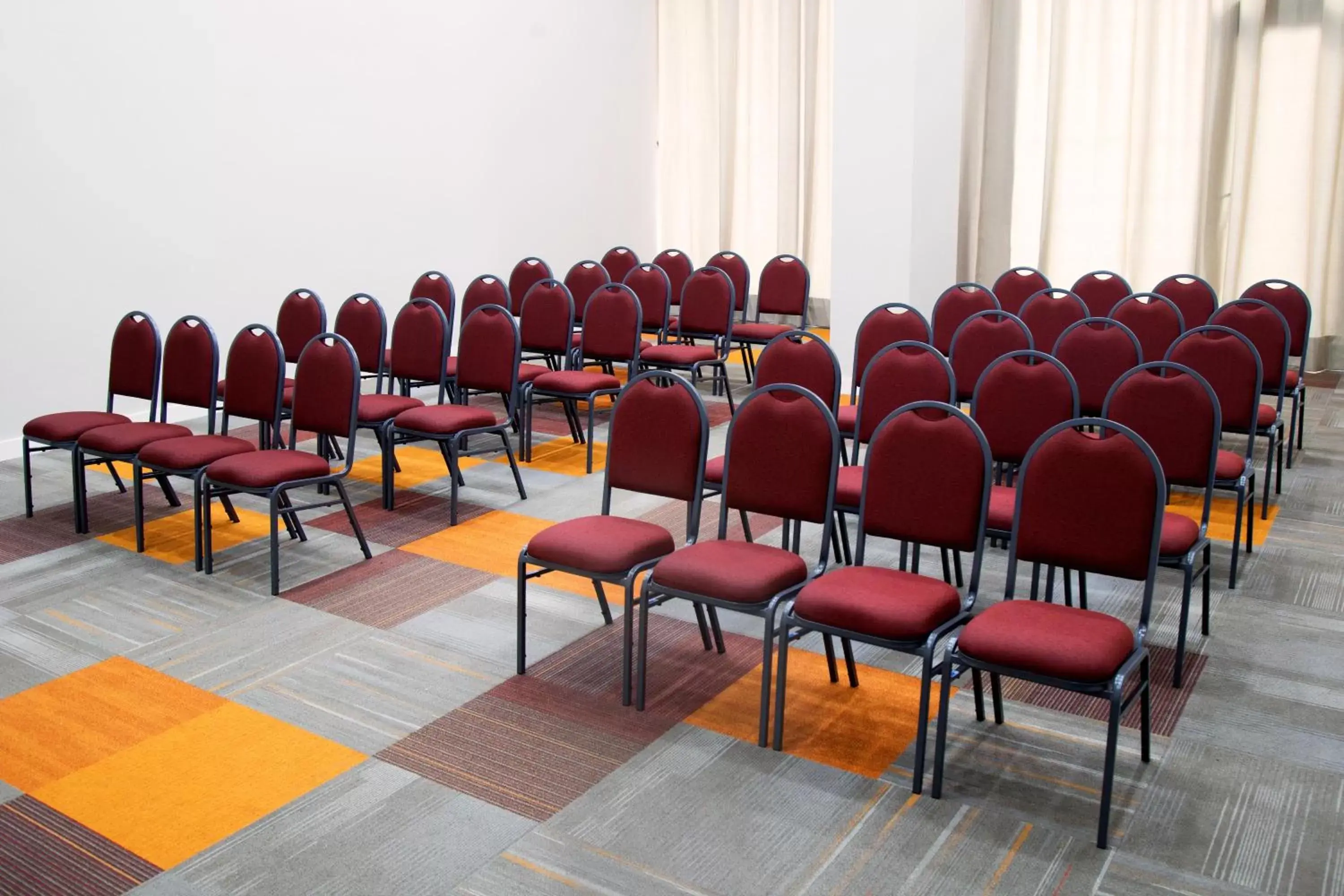 Meeting/conference room in Rio Hotel by Bourbon Ciudad Del Este