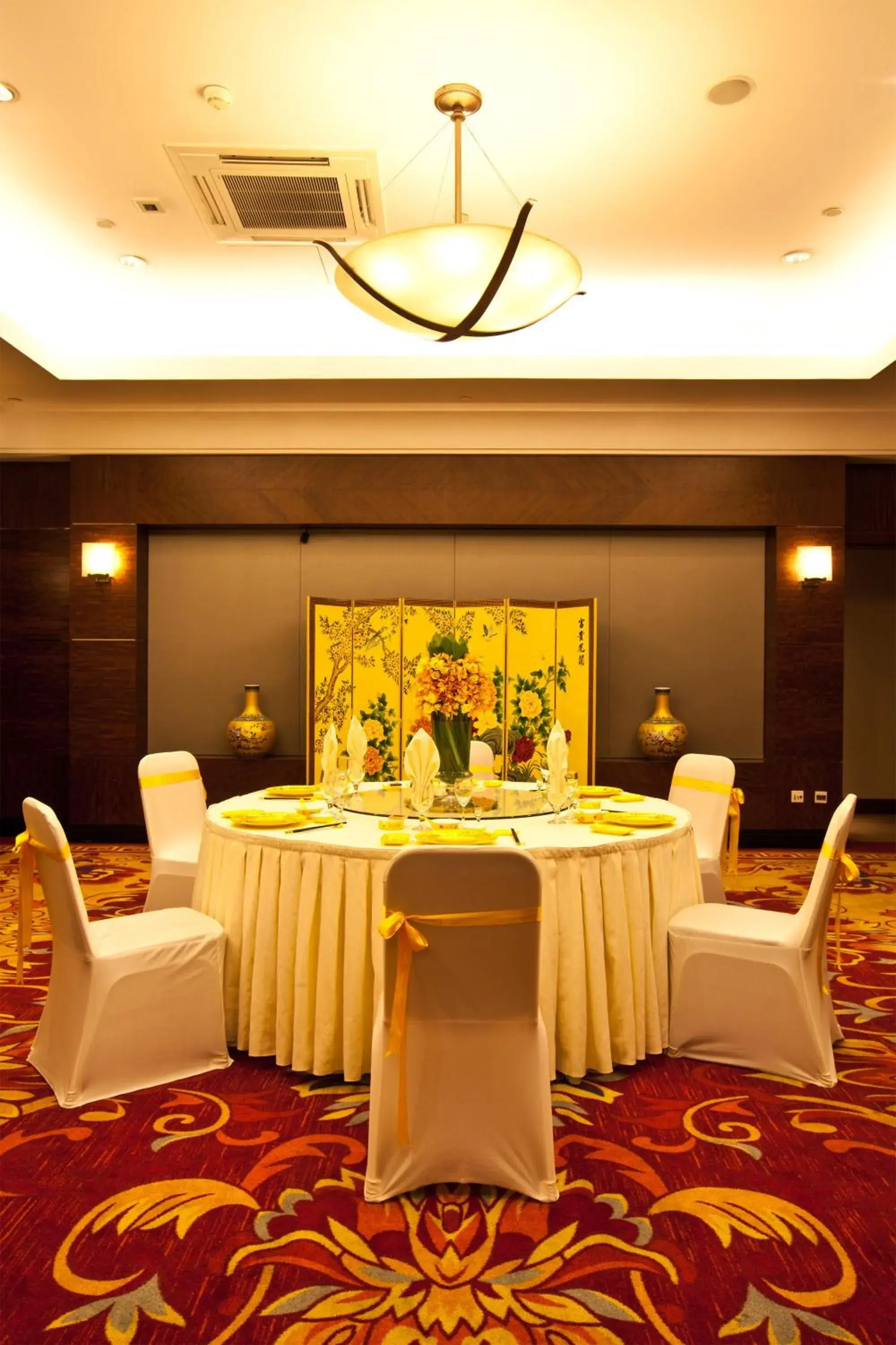 Banquet/Function facilities, Banquet Facilities in Zhongwei Green Lake Hotel Kunming