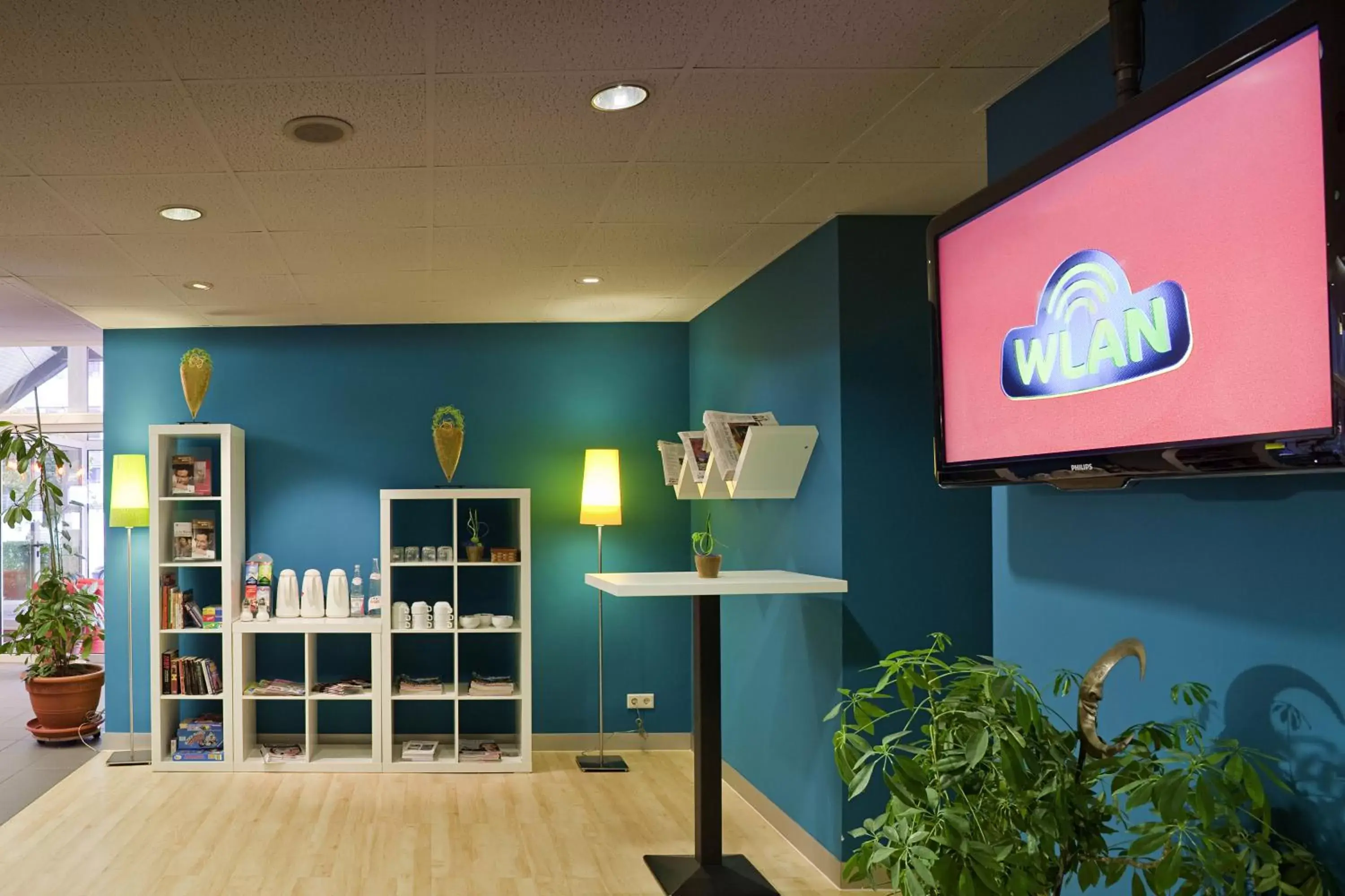 Lobby or reception in ibis Styles Duesseldorf-Neuss