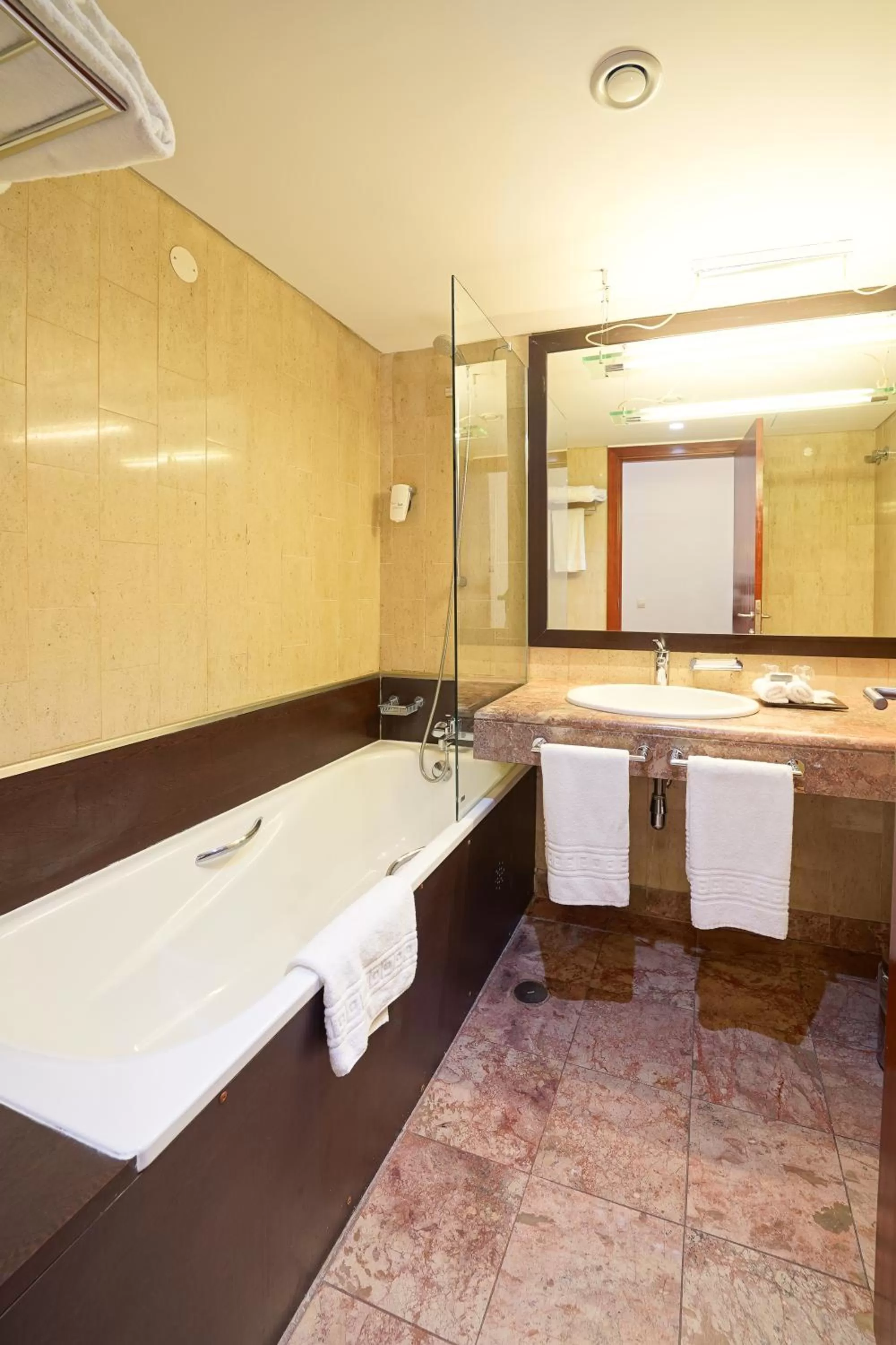 Bathroom in Legendary Lisboa Suites