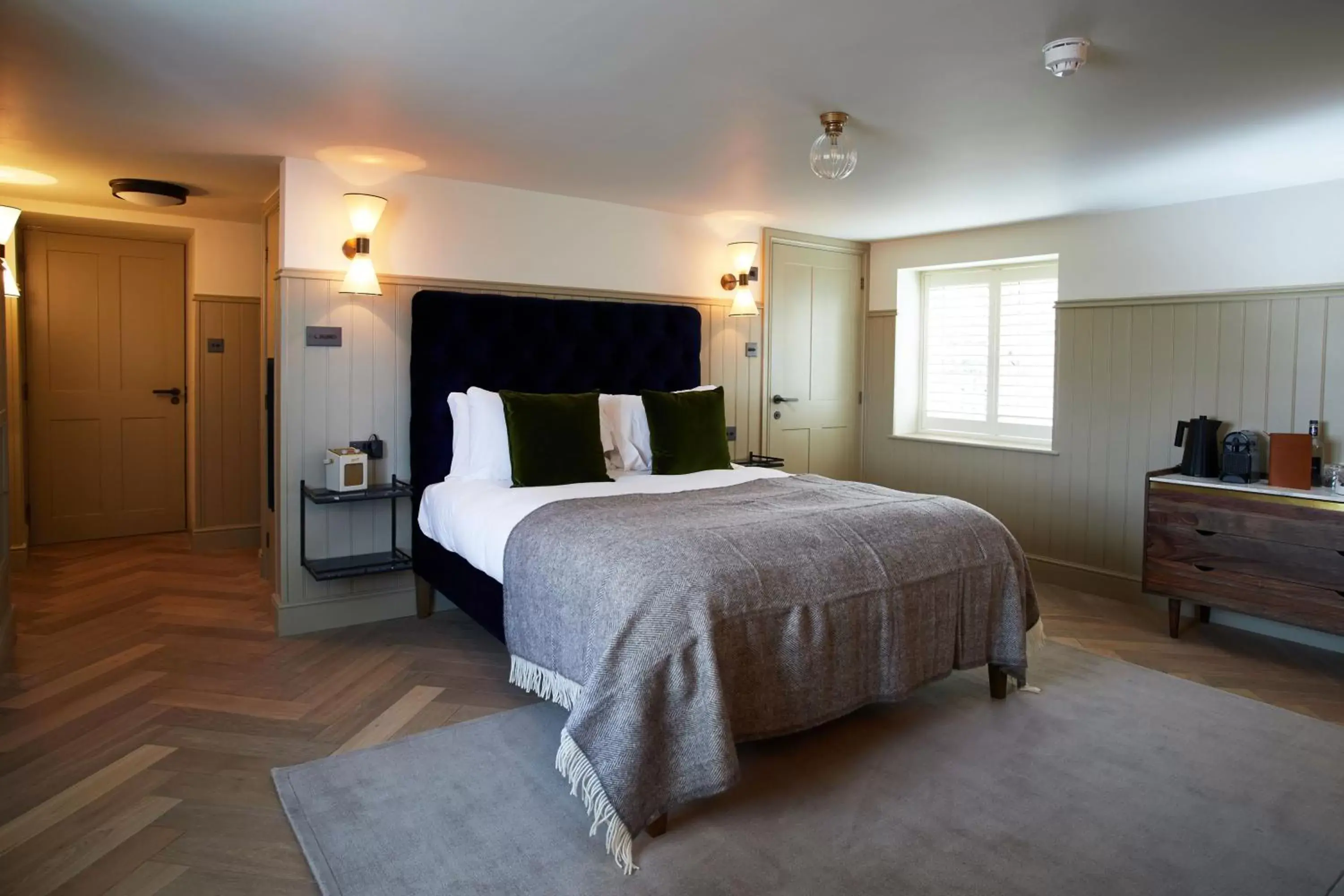 Bedroom, Bed in The Ingham Swan