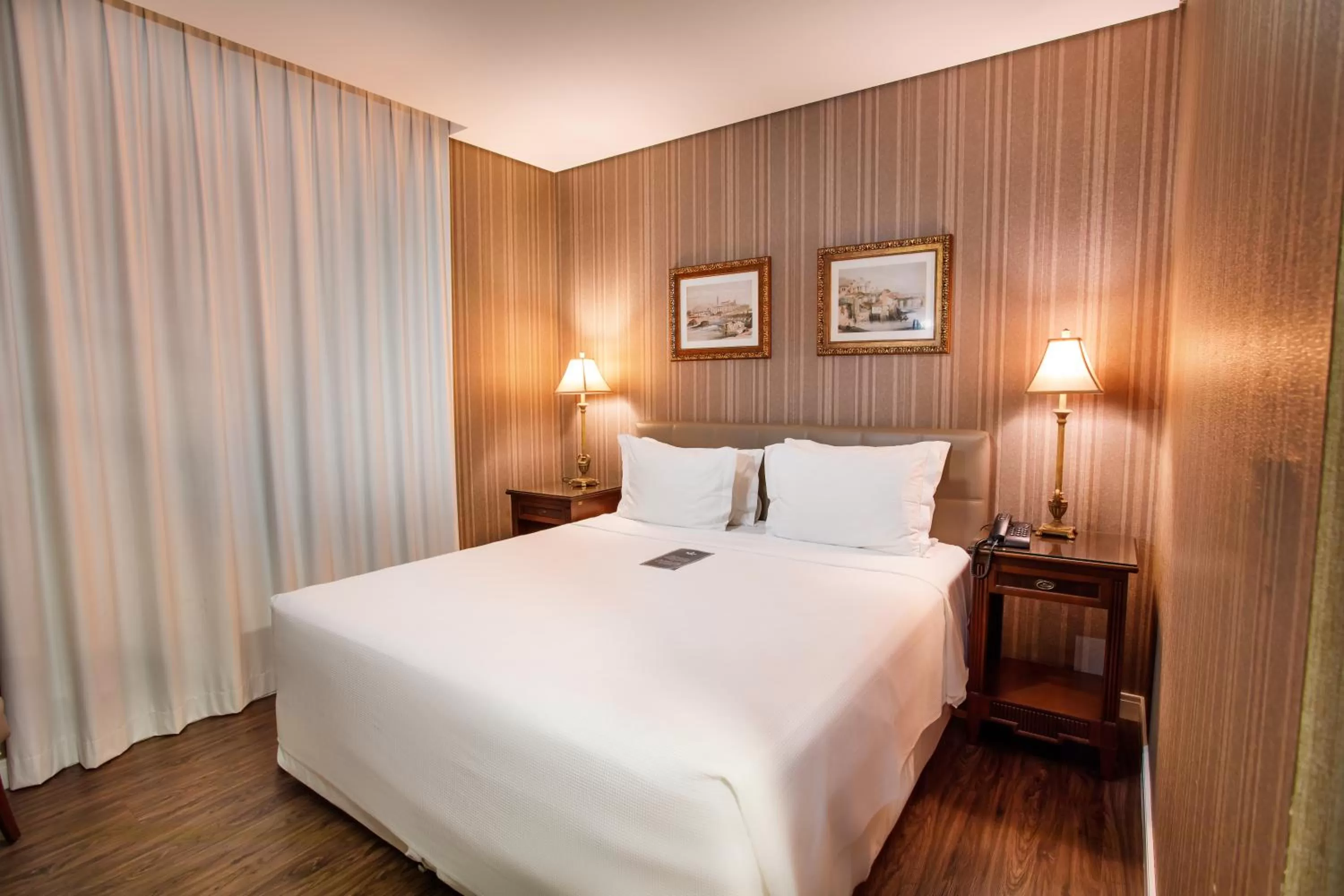 Bed in Sofistic Hotel