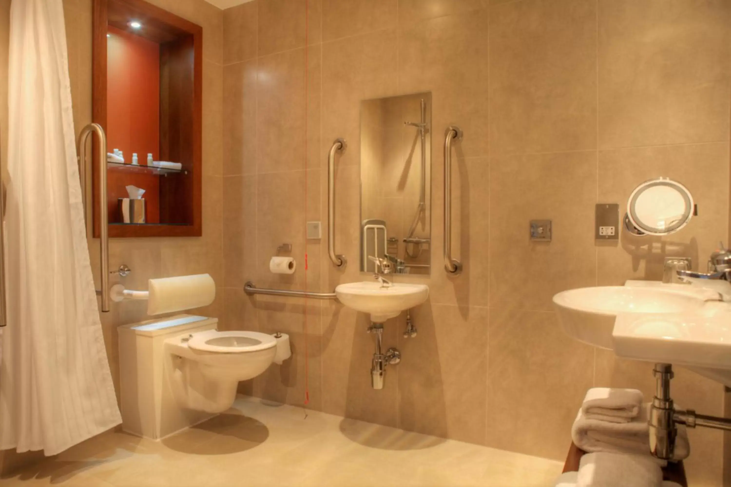 Bathroom in Hotel Indigo Glasgow, an IHG Hotel