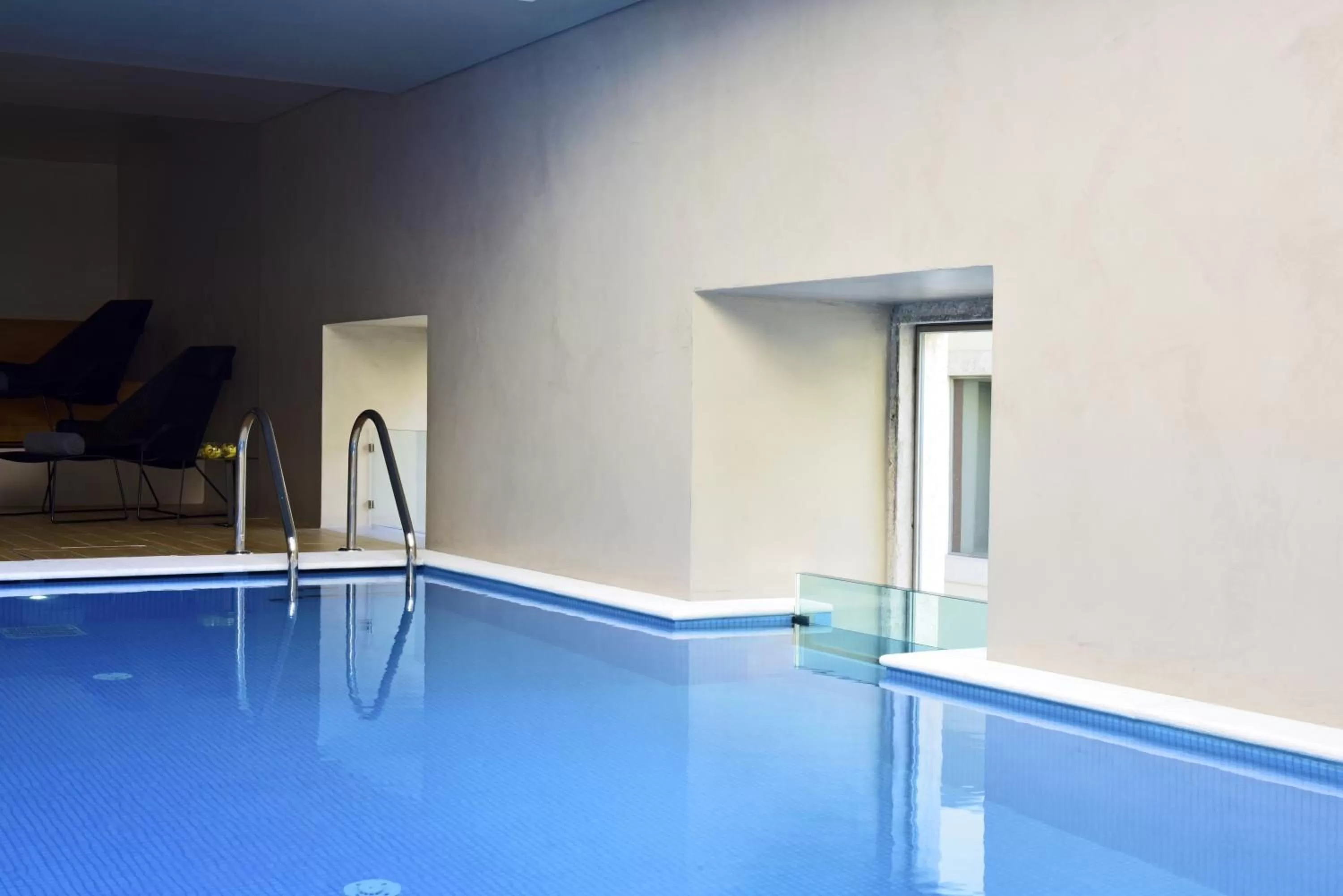 Swimming pool in Pousada de Lisboa - Small Luxury Hotels Of The World