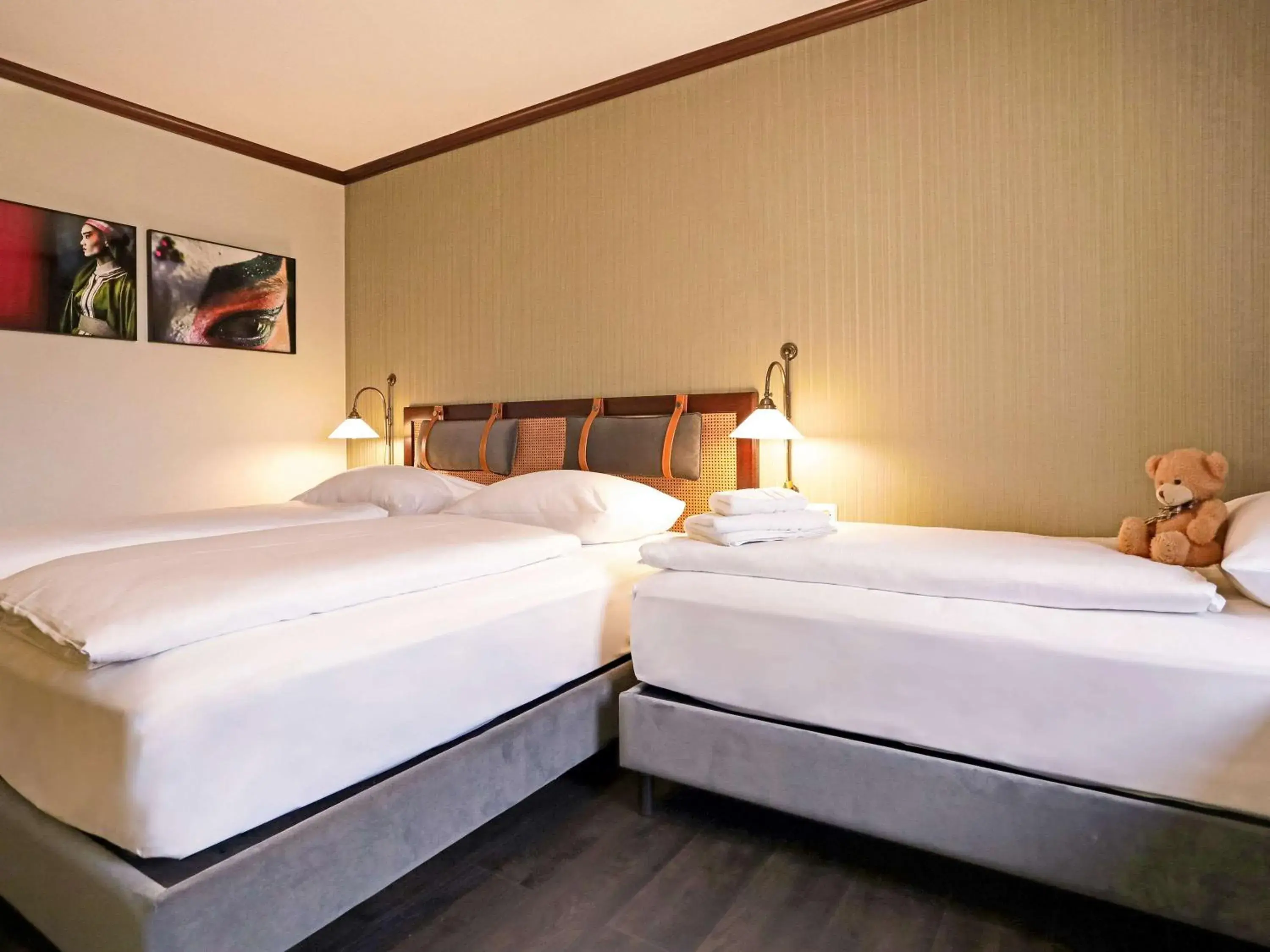 Photo of the whole room, Bed in Mercure Hotel Frankfurt Airport Langen