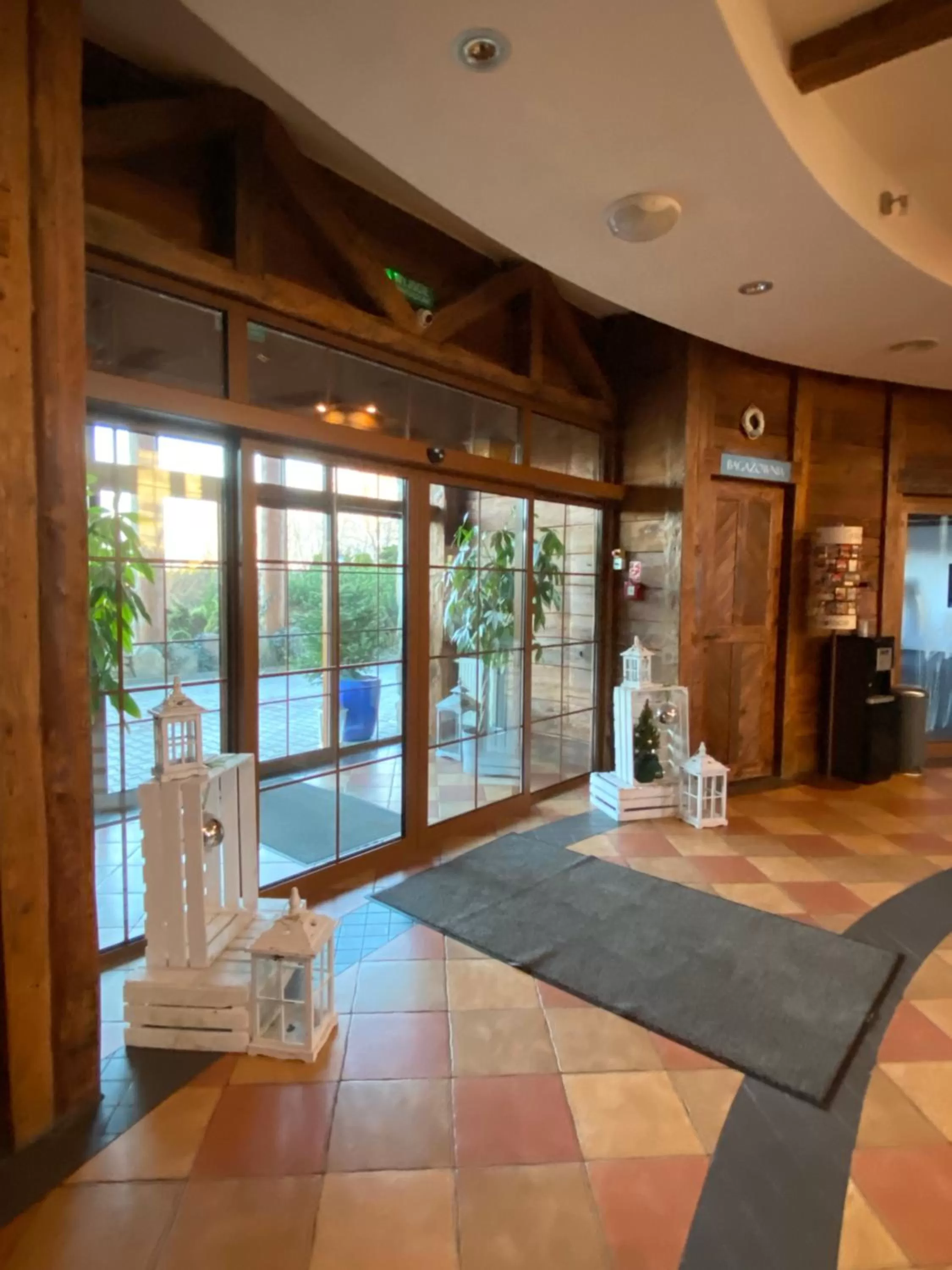 HOTEL CICHA WODA NIEPORĘT